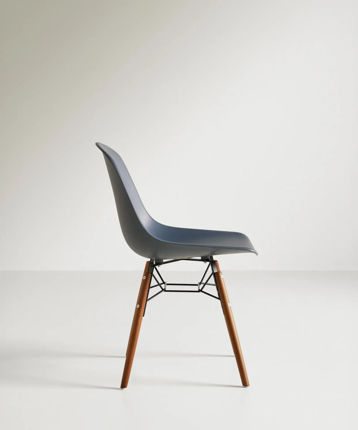 42016701513907 Silla de Polipropileno y Madera Elon Sillas de Plástico Northdeco