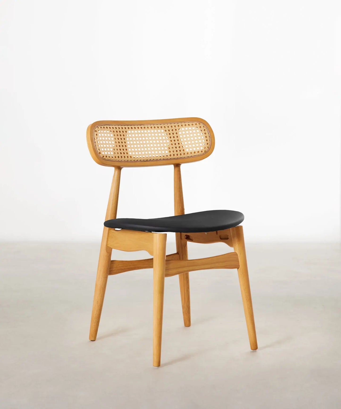 55036317827458 Silla de Comedor en Madera Acolchada Flora Sillas de Madera Northdeco