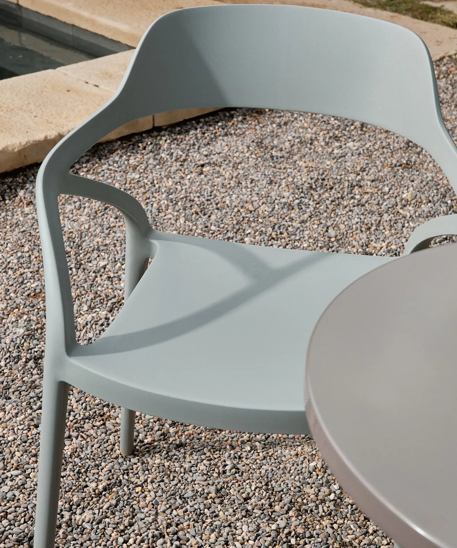 42029791477939 Silla de Polipropileno con Reposabrazos Grace Sillas de Plástico Northdeco