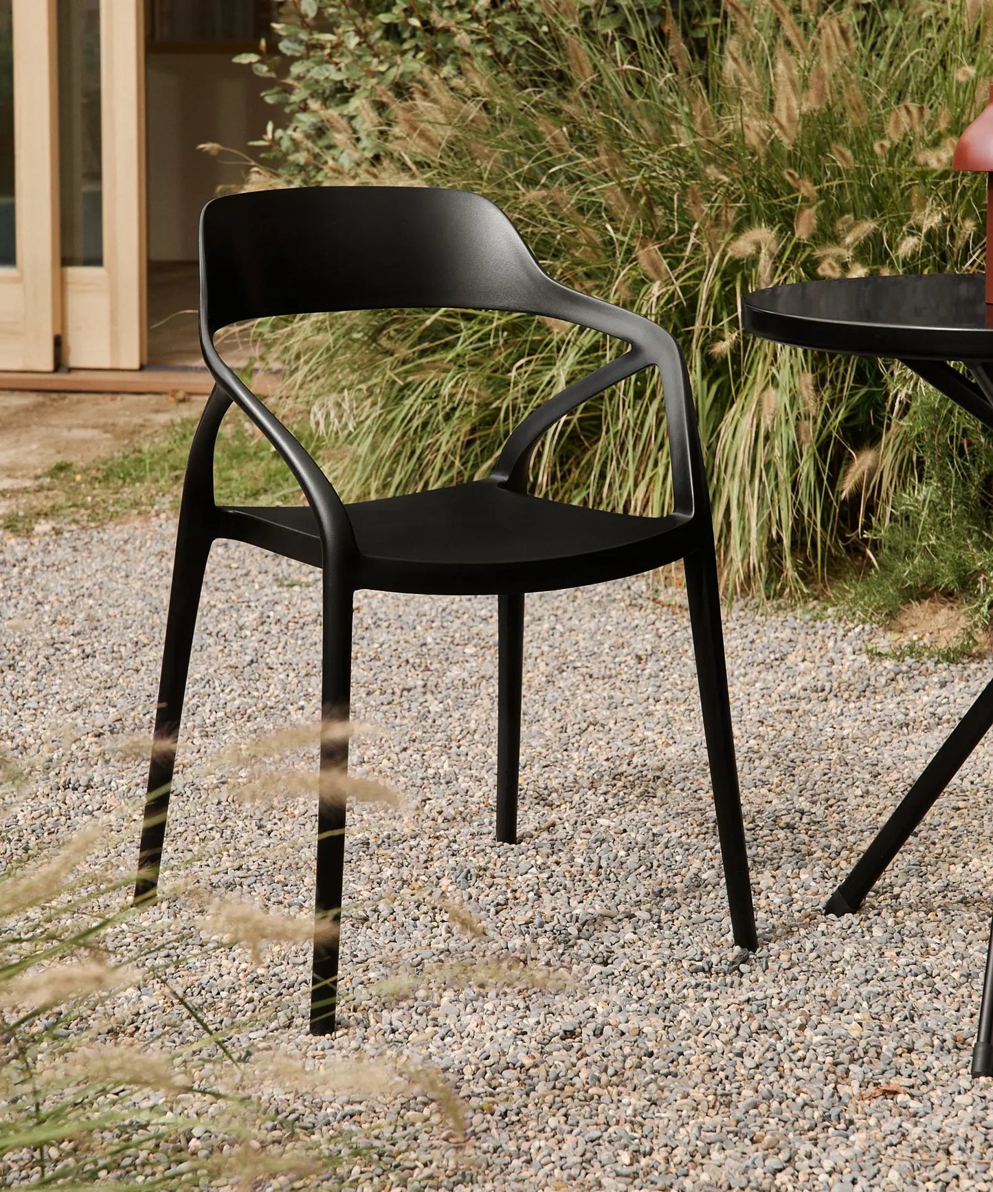 42016632209587 Silla de Polipropileno con Reposabrazos Grace Sillas de Plástico Northdeco