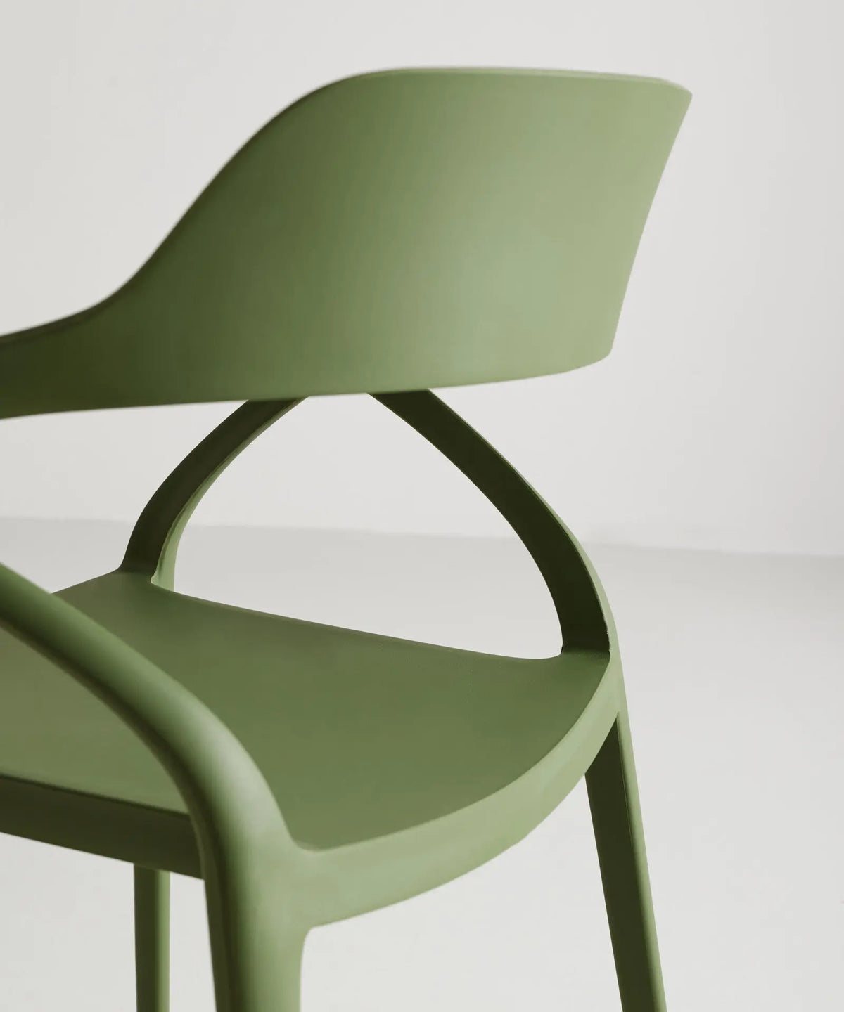 48433243160913 Silla de Polipropileno con Reposabrazos Grace Sillas de Plástico Northdeco