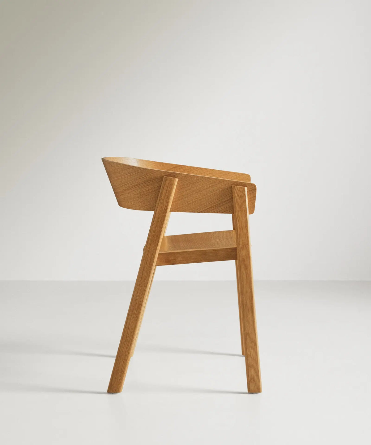 48427314118993 Silla de comedor en Madera con Reposabrazos Isabella Sillas de Madera Northdeco