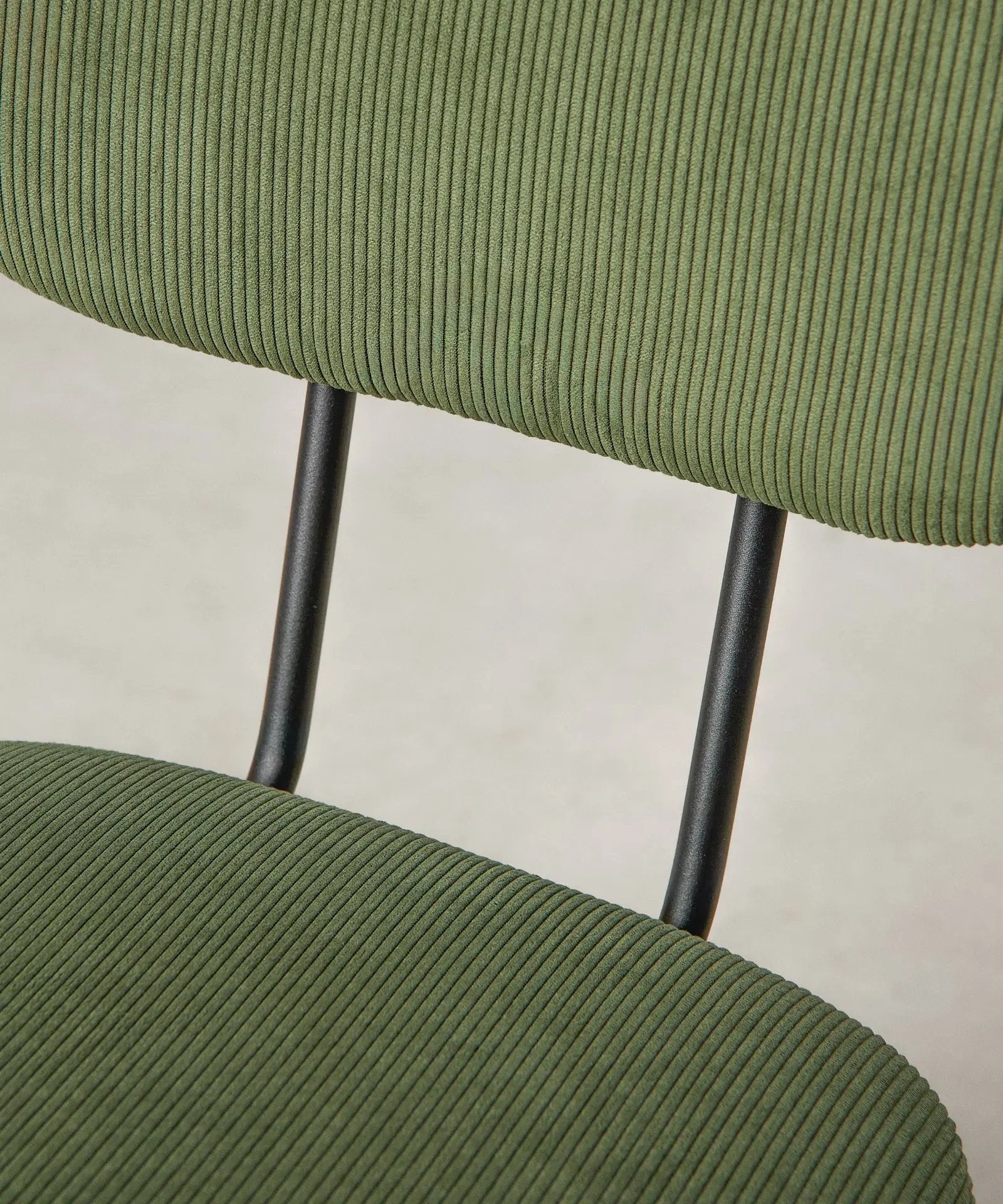 55795443761538 Silla de Comedor en Tela y Metal Jimena Sillas tapizadas Northdeco