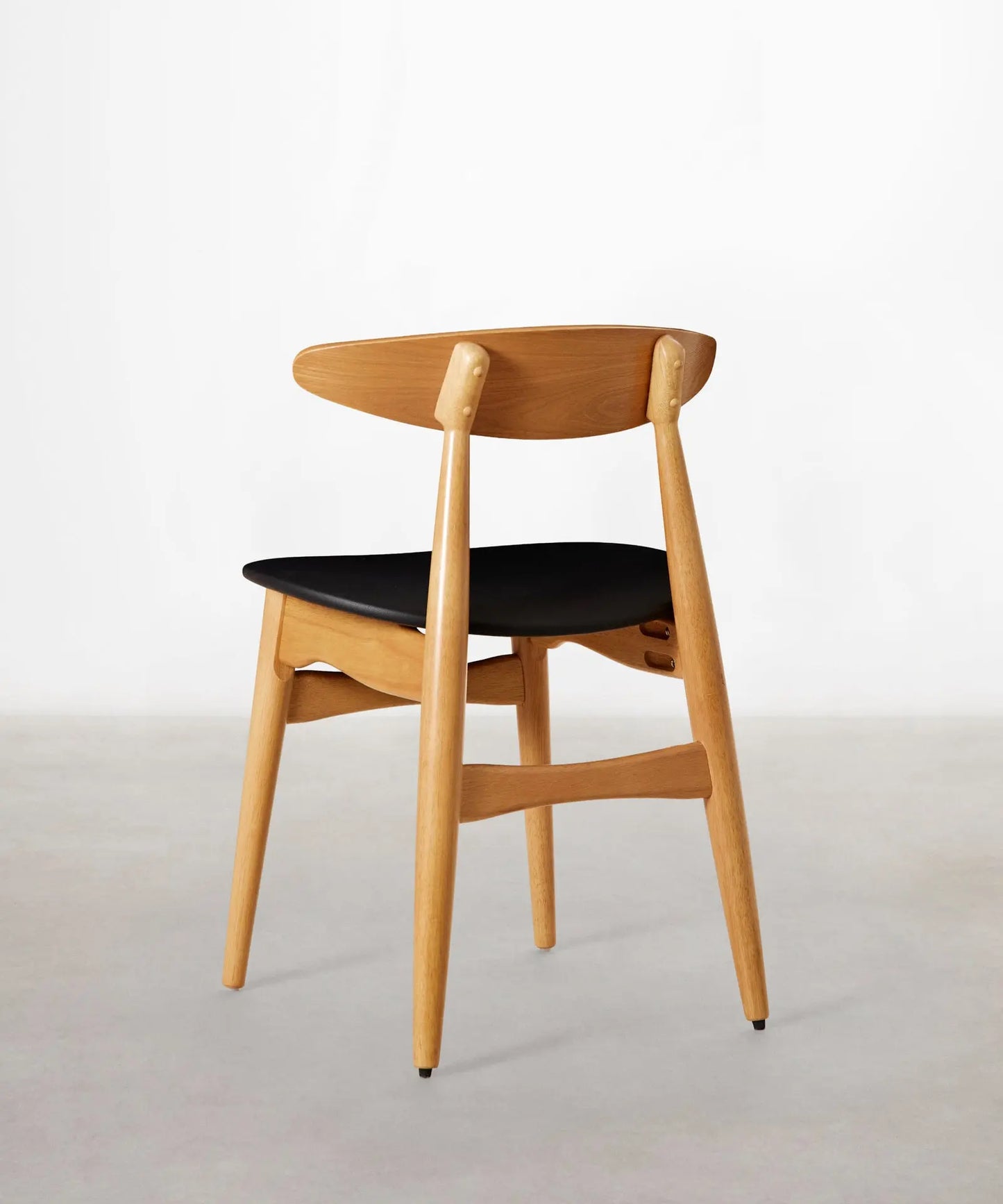 46795985158481 Silla de Comedor en Madera Acolchada Kyoto Sillas de Madera Northdeco