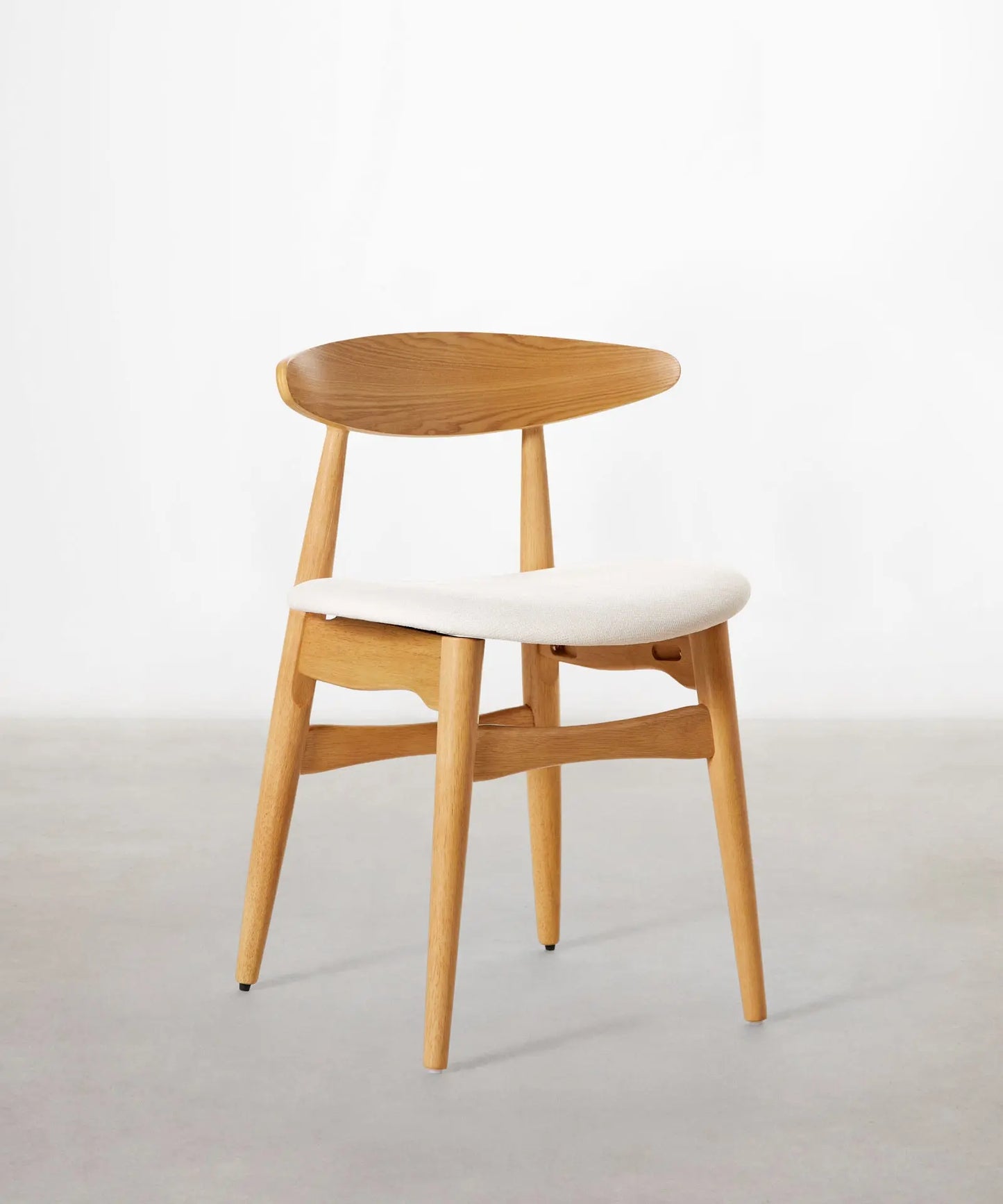 48289695760721 Silla de Comedor en Madera Acolchada Kyoto Sillas de Madera Northdeco