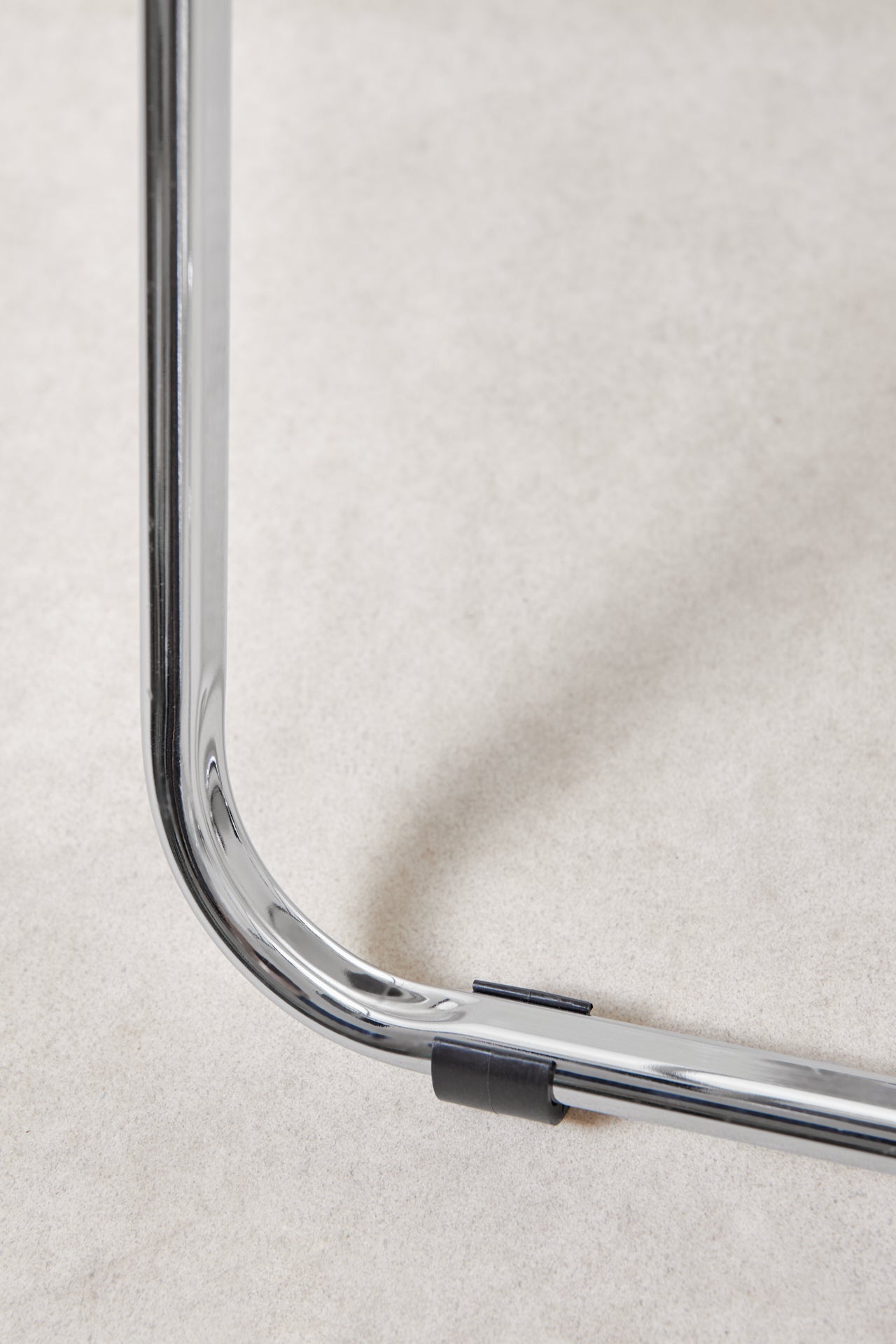 55414239461762 Silla plegable en hierro Enid Sillas de Plástico Northdeco