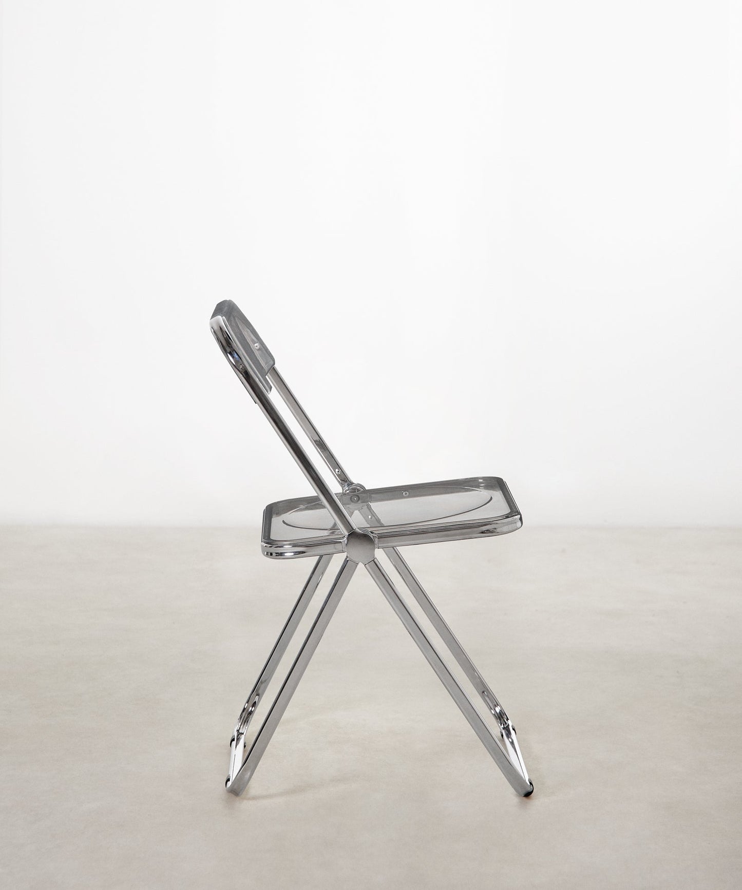 55414239461762 Silla plegable en hierro Enid Sillas de Plástico Northdeco