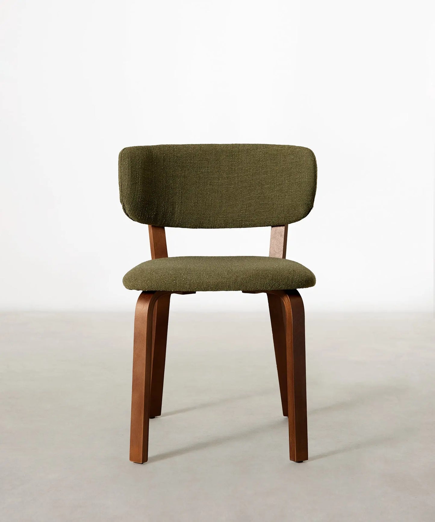 55822674493826 Silla de Comedor en Madera y Tapizada Benton Sillas Nórdicas Northdeco