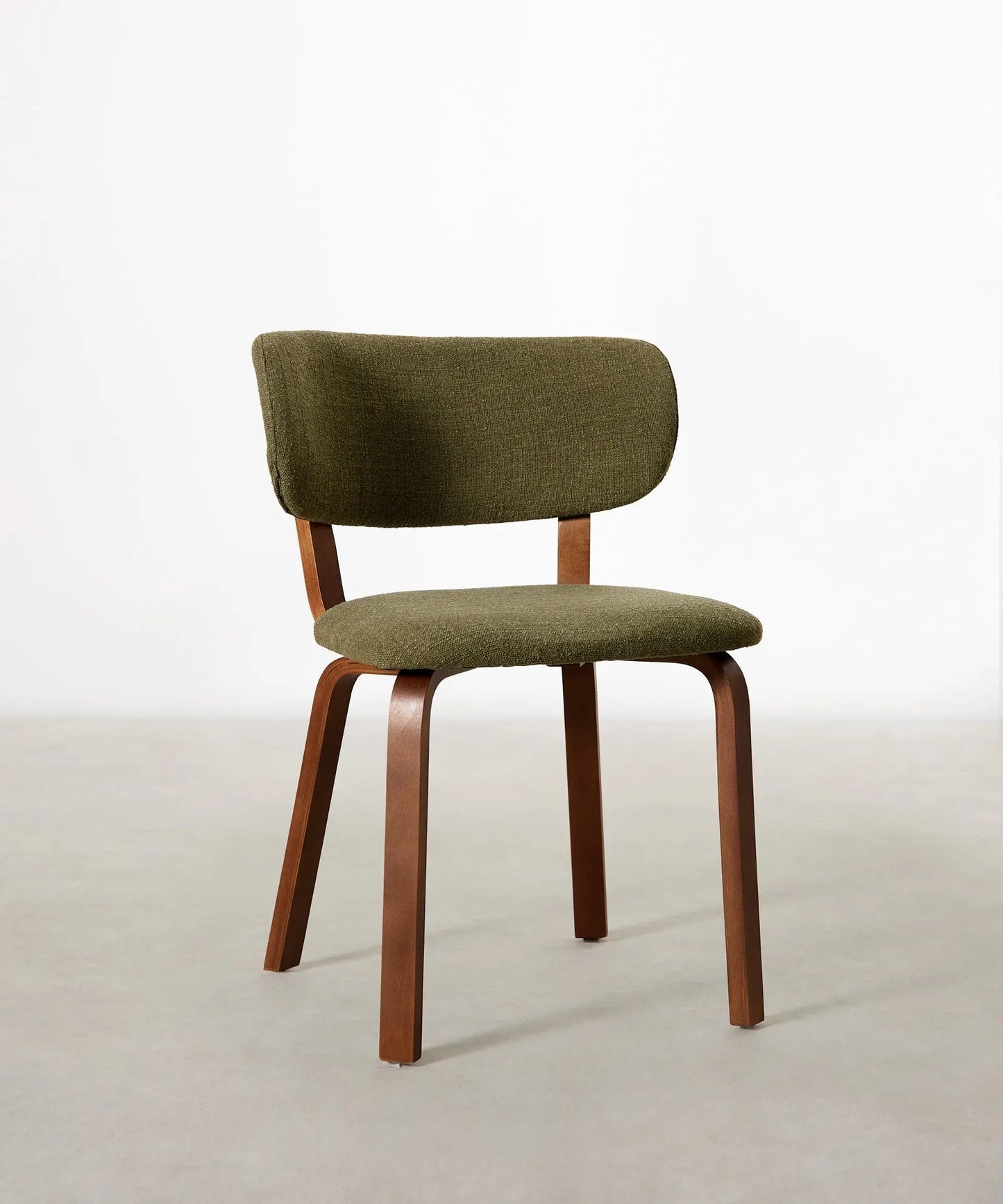 55822674493826 Silla de Comedor en Madera y Tapizada Benton Sillas Nórdicas Northdeco