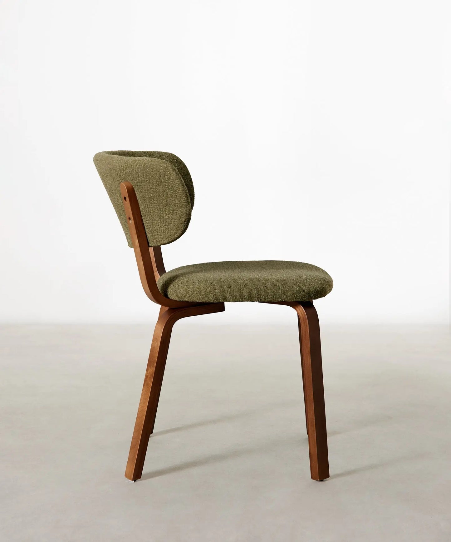 55822674493826 Silla de Comedor en Madera y Tapizada Benton Sillas Nórdicas Northdeco