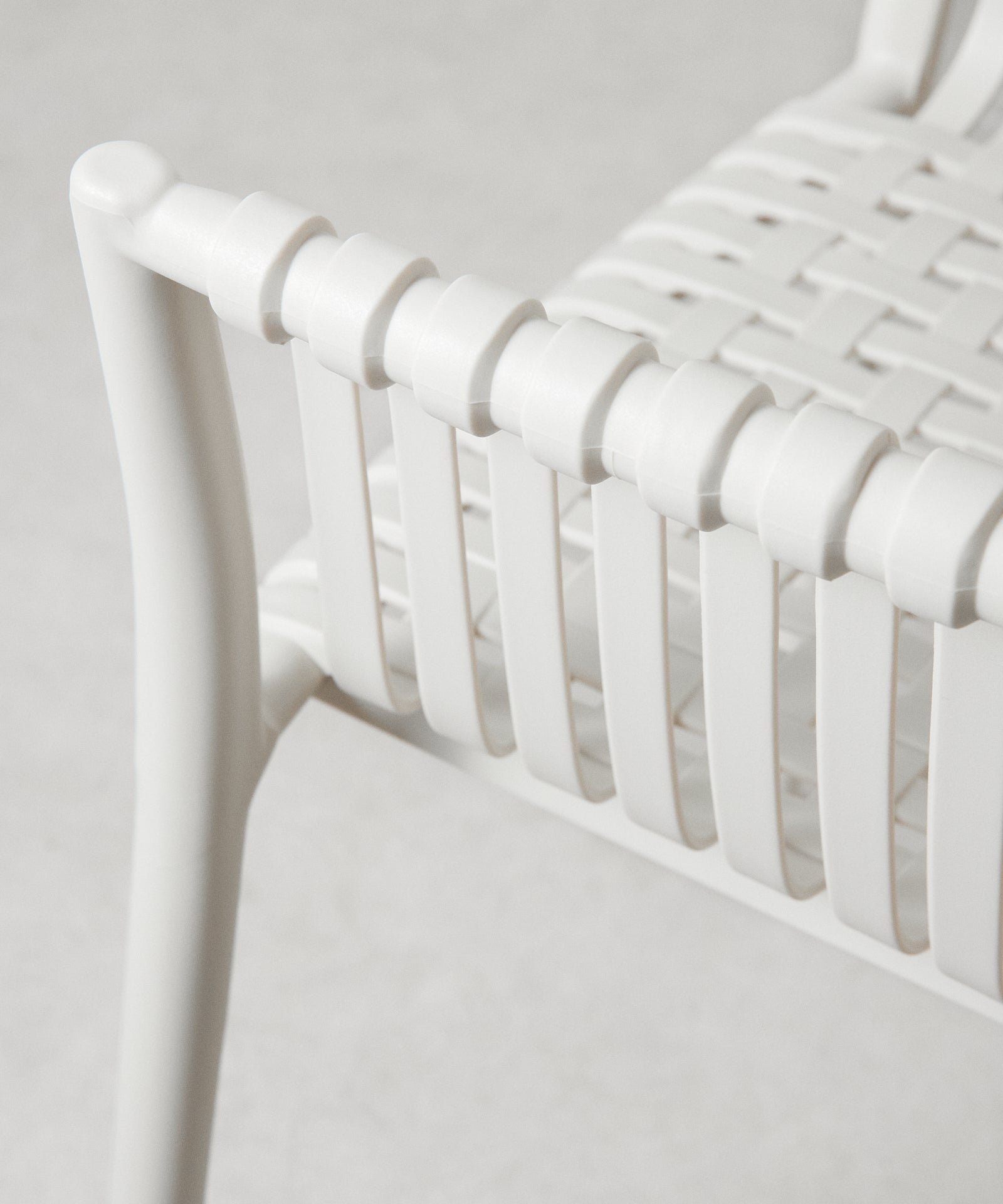 55771432026498 Silla de Polipropileno con Reposabrazos Salma Sillas de Plástico Northdeco