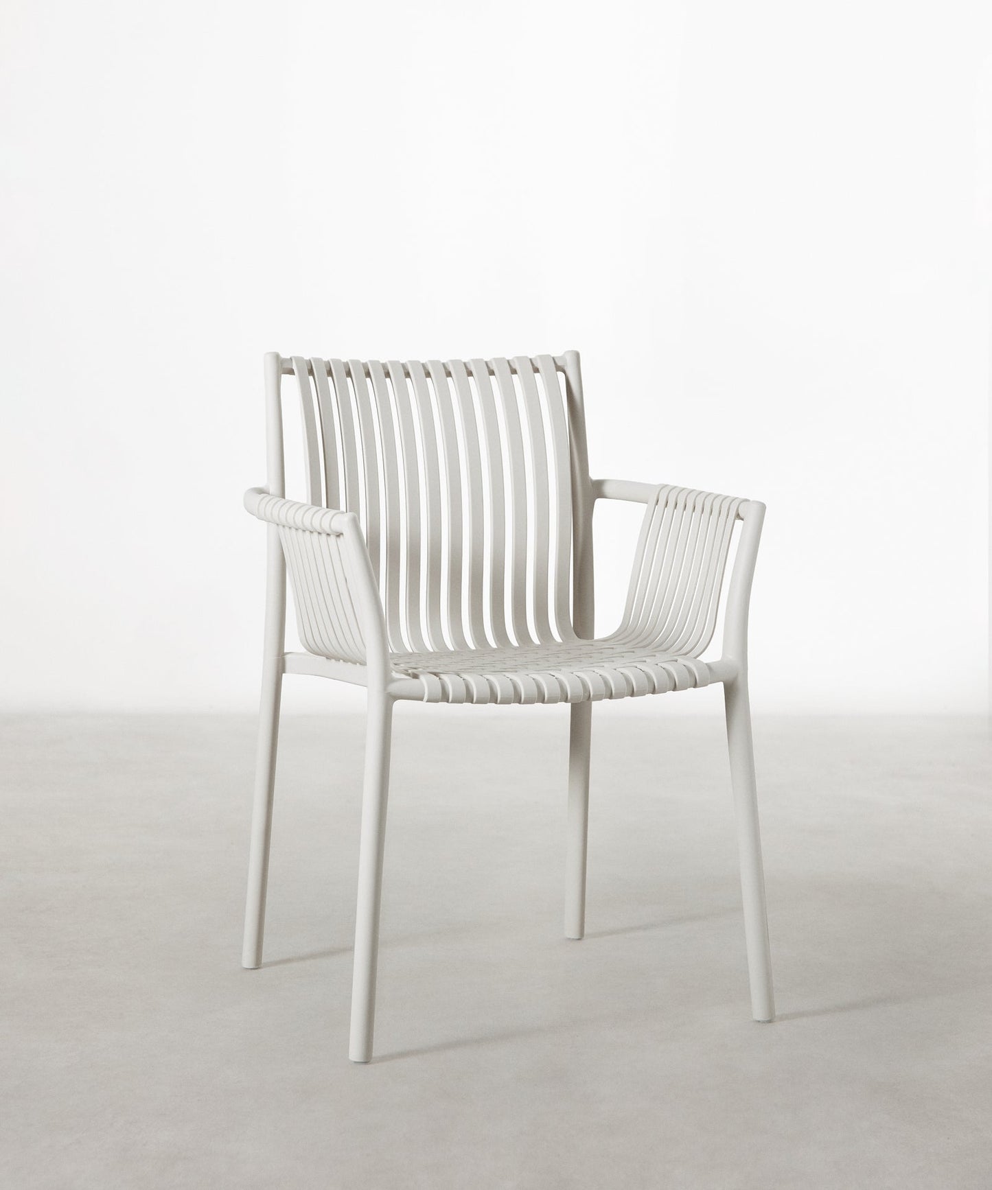 55771432026498 Silla de Polipropileno con Reposabrazos Salma Sillas de Plástico Northdeco