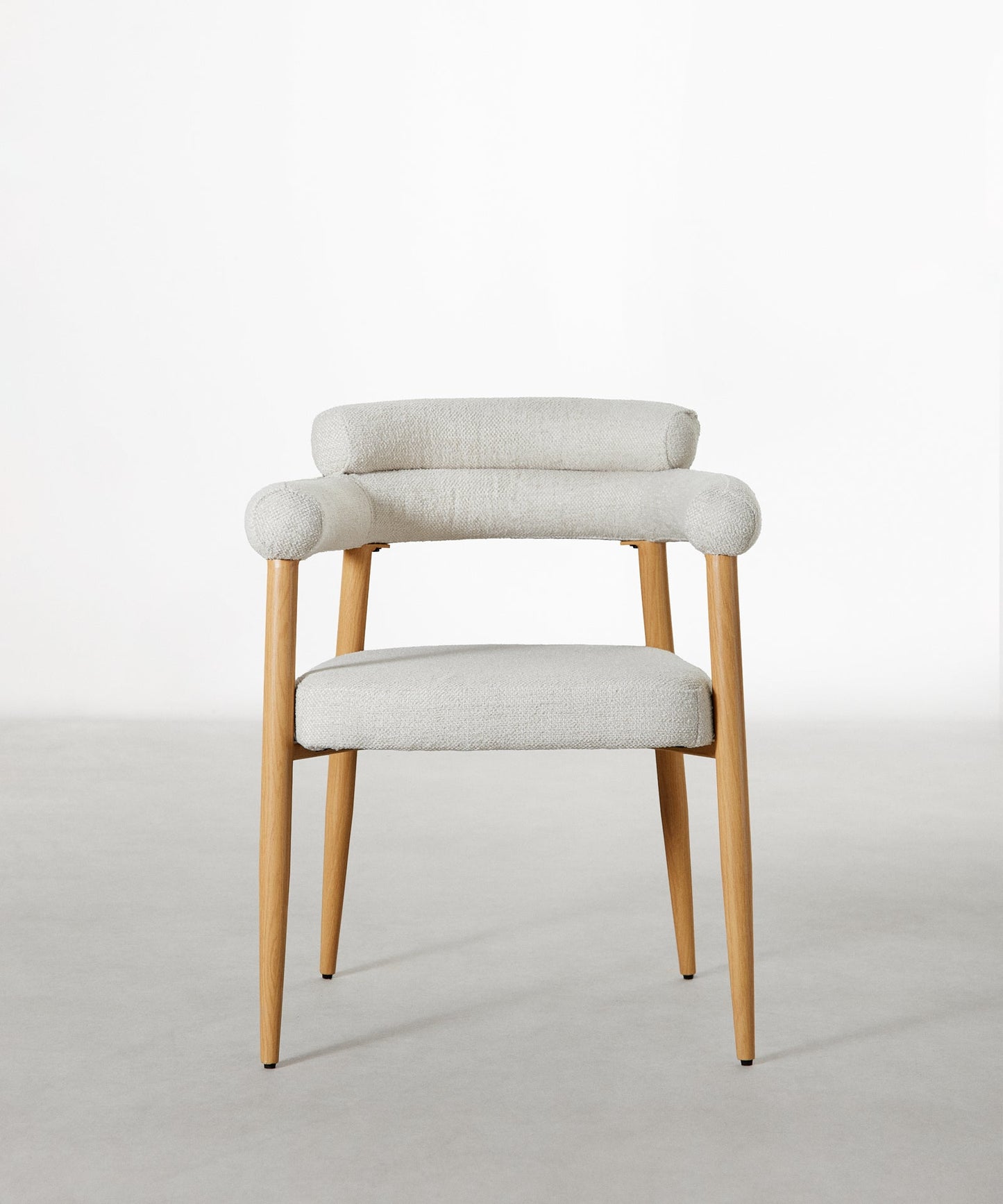 55954482790786 Silla de Comedor en Madera Tapizada Serena Sillas tapizadas Northdeco