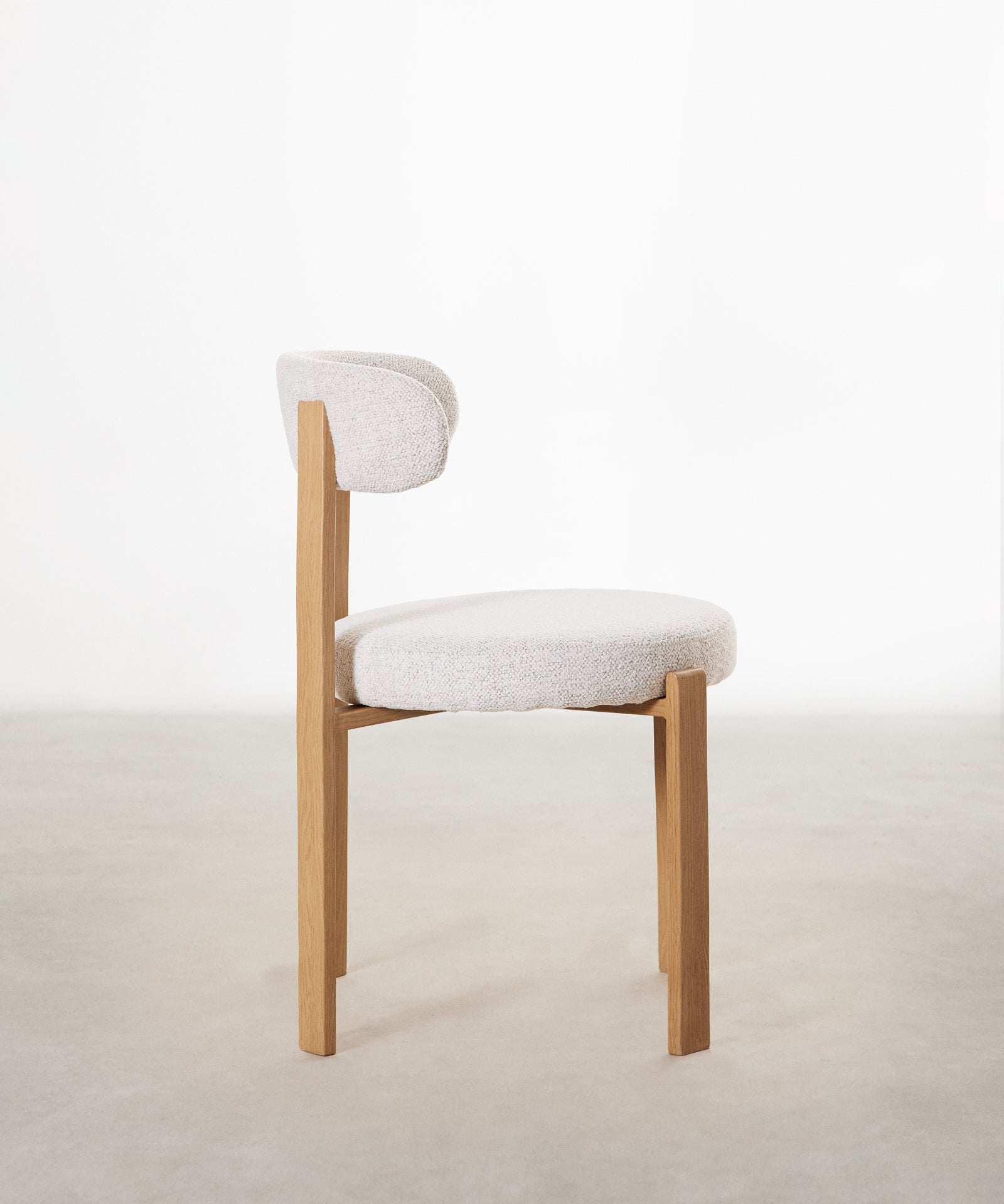 55629080199554 ND-0962 Sillas tapizadas Northdeco