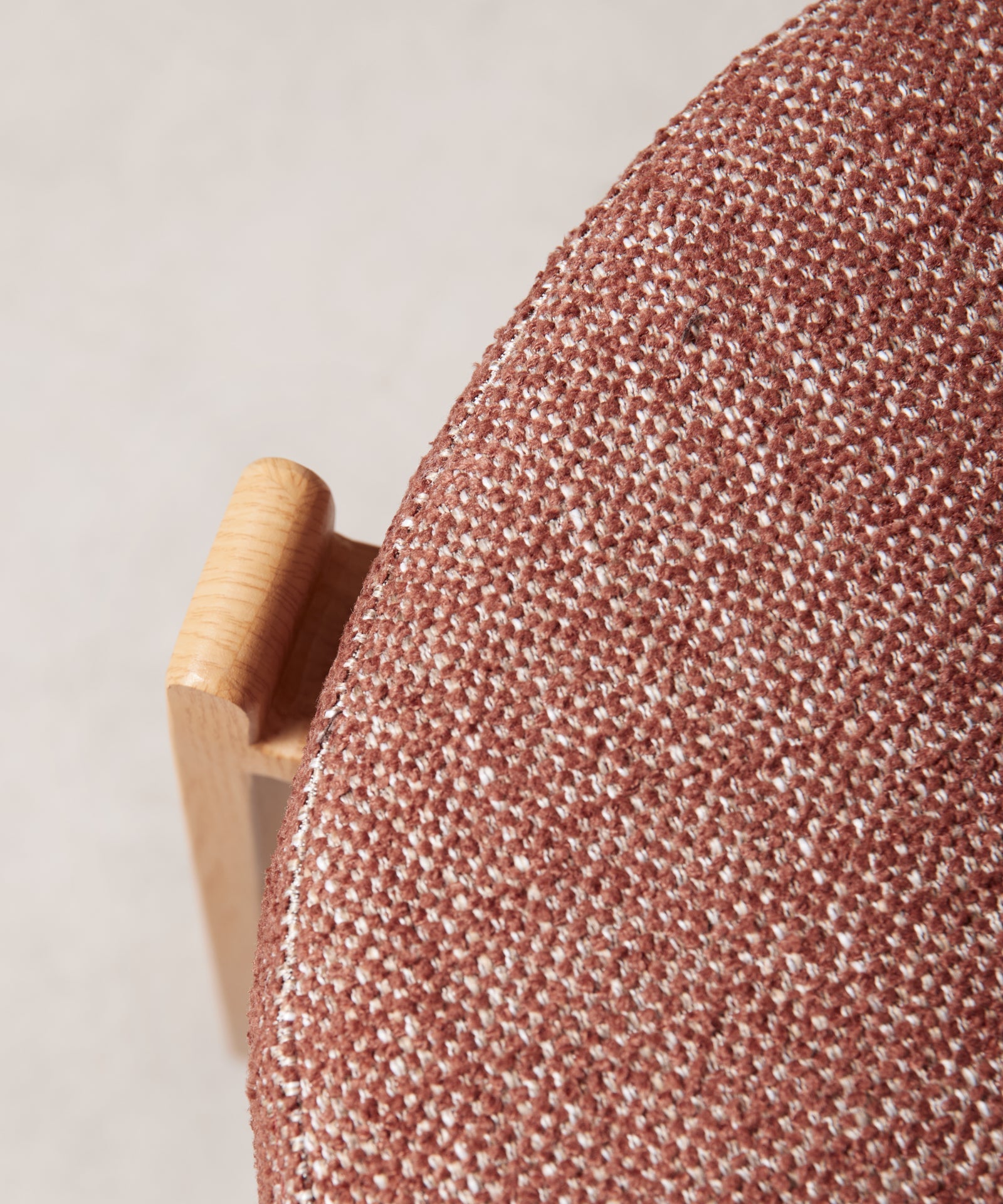 55629080134018 ND-0962 Sillas tapizadas Northdeco