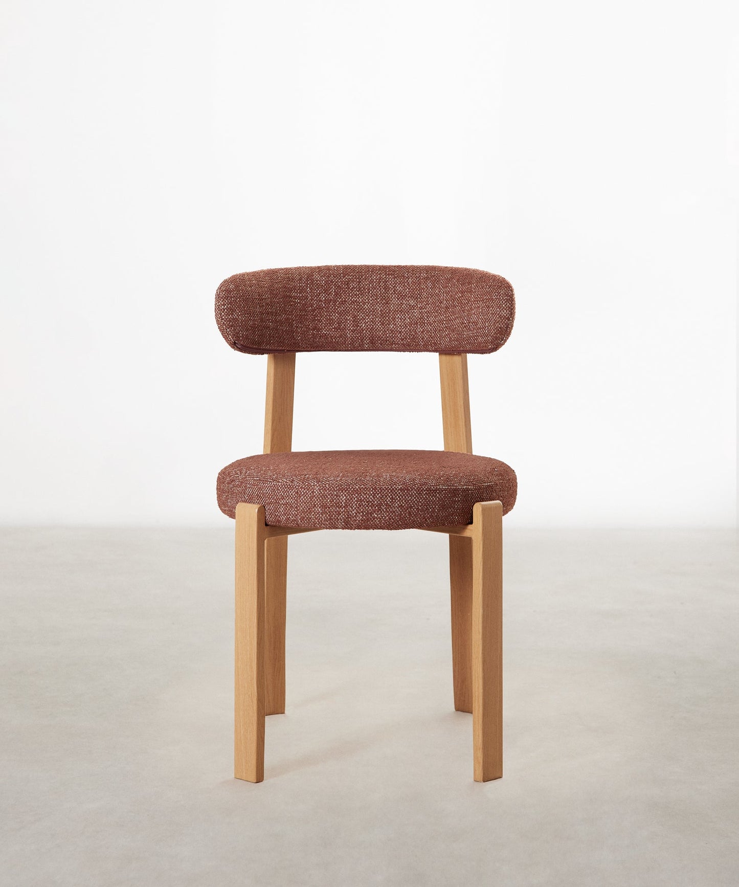 55629080134018 ND-0962 Sillas tapizadas Northdeco