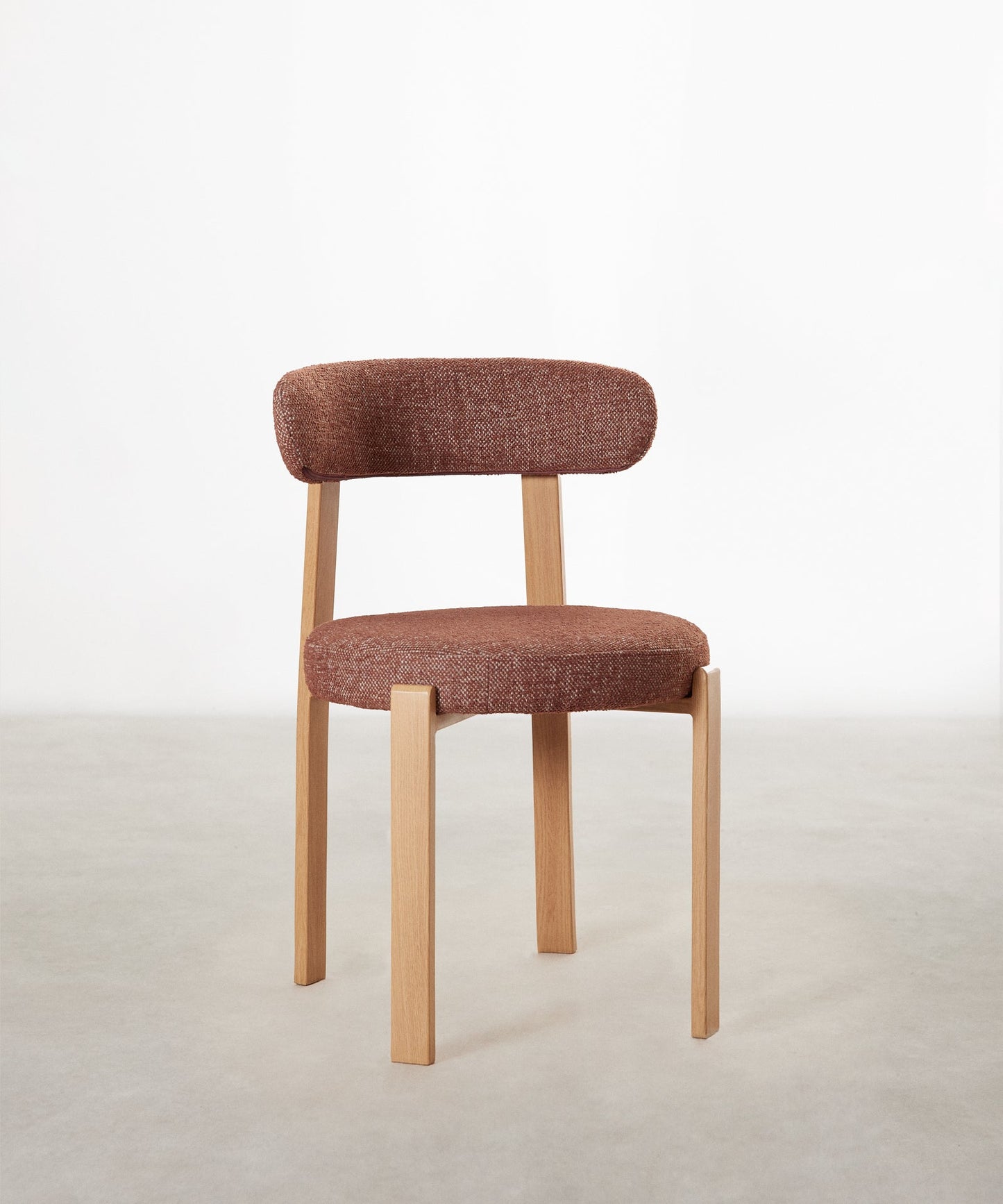 55629080134018 ND-0962 Sillas tapizadas Northdeco