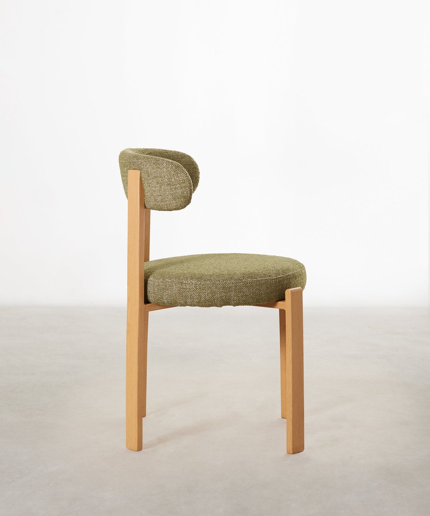 55629080166786 ND-0962 Sillas tapizadas Northdeco