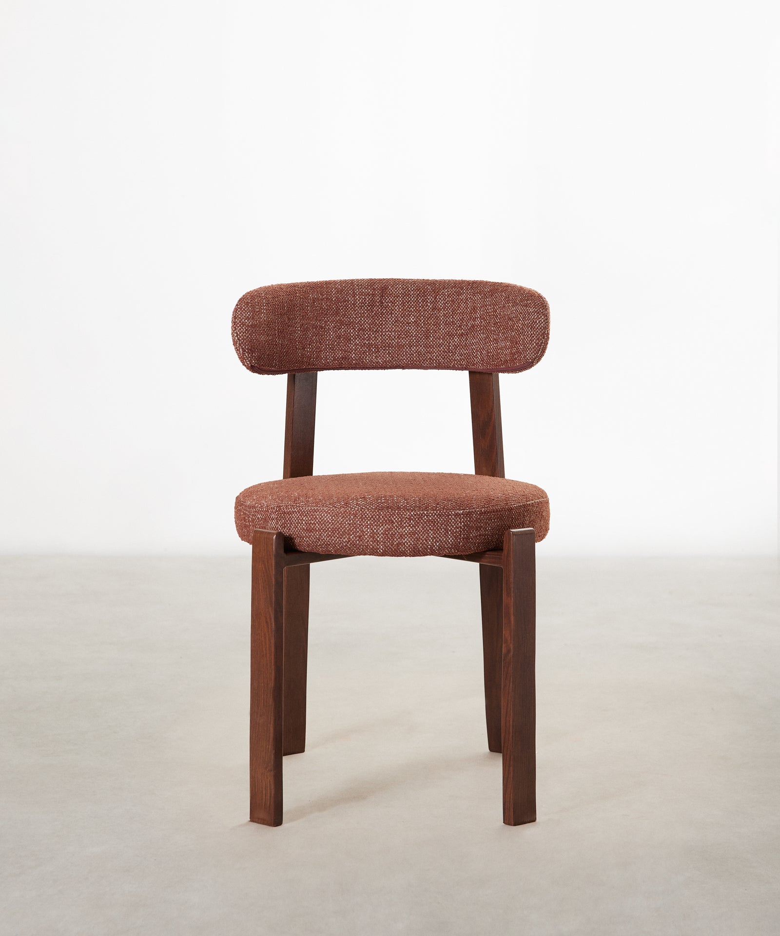 55629071581570 ND-0962 Sillas tapizadas Northdeco