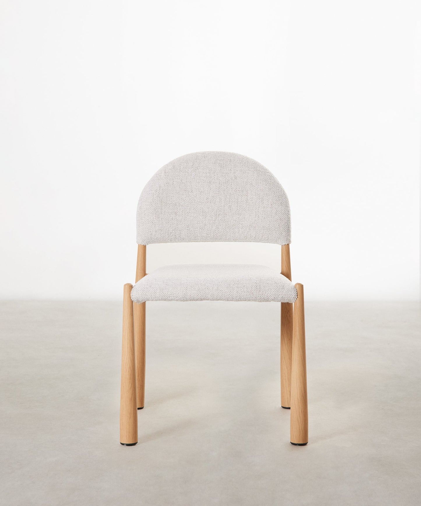 55651928506754 Silla de Comedor en Madera Tapizada Dafne Sillas tapizadas Northdeco