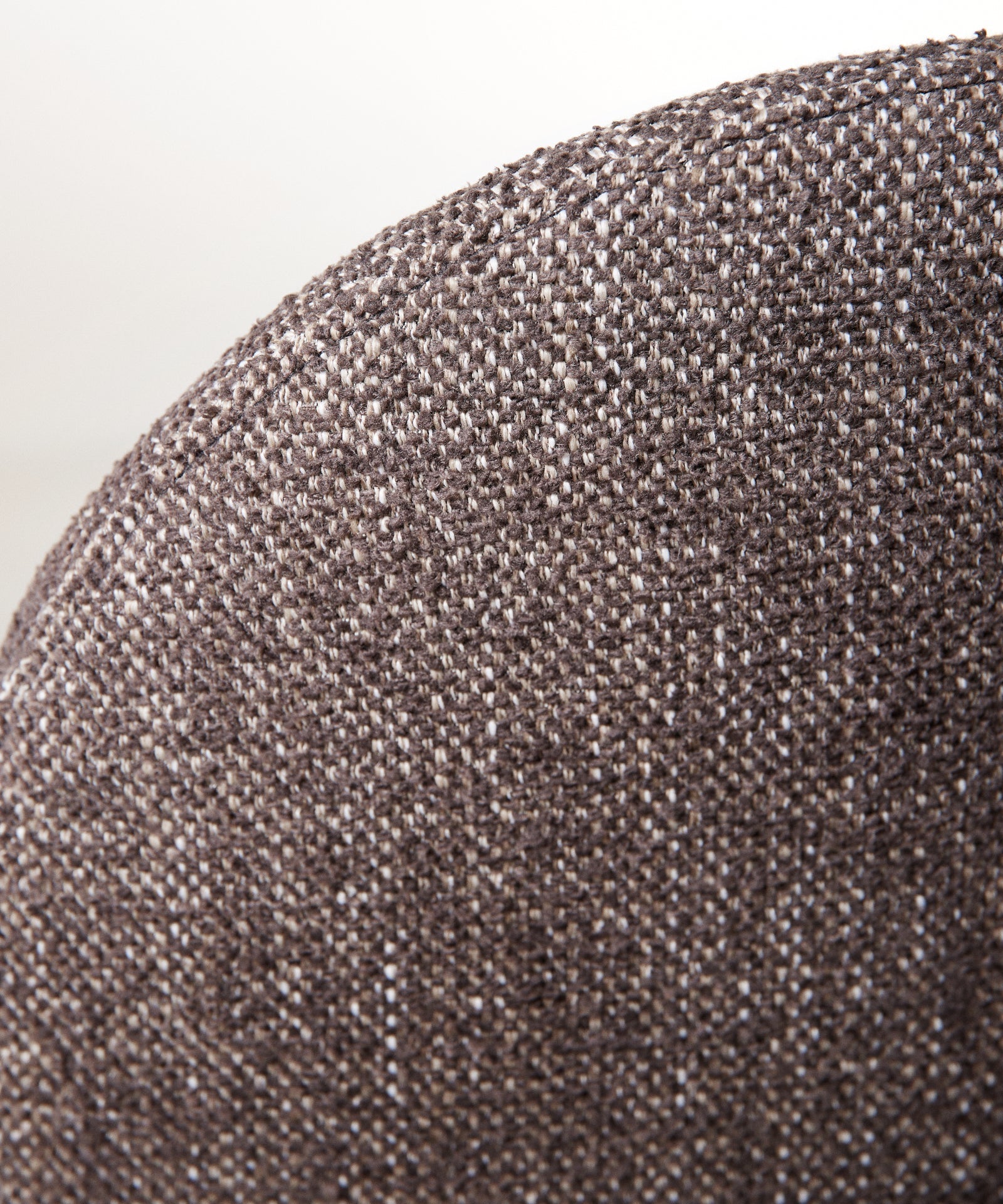 55651928572290 Silla de Comedor en Madera Tapizada Dafne Sillas tapizadas Northdeco