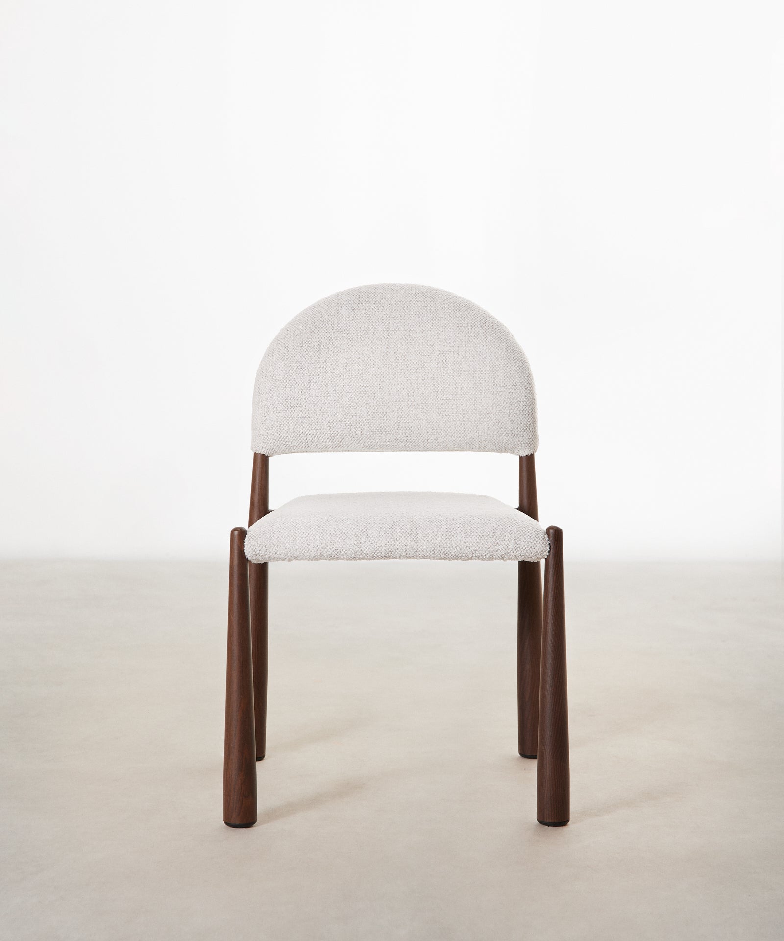 55651919233410 Silla de Comedor en Madera Tapizada Dafne Sillas tapizadas Northdeco