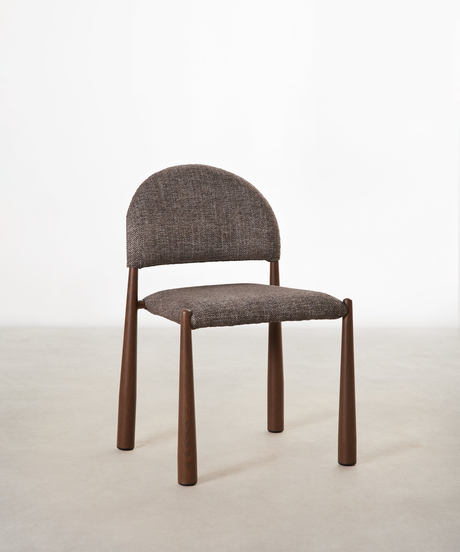 55651928539522 Silla de Comedor en Madera Tapizada Dafne Sillas tapizadas Northdeco Nogal-Marrón