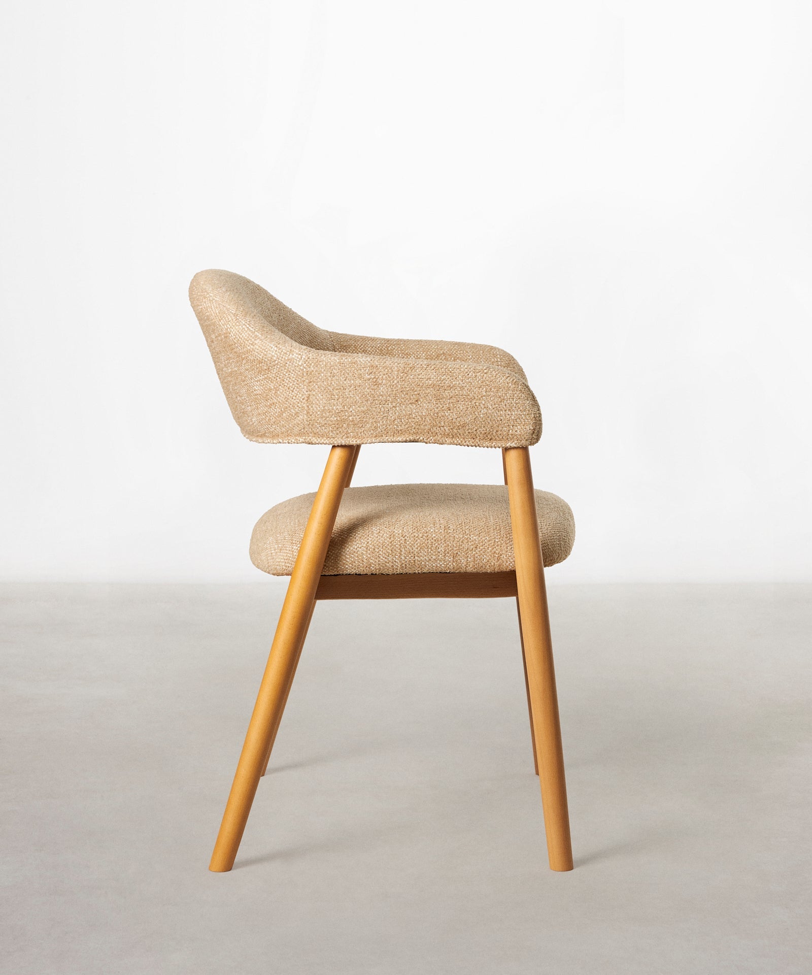 56017383555458 Silla de Comedor en Metal Tapizada Tesa Sillas Nórdicas Northdeco