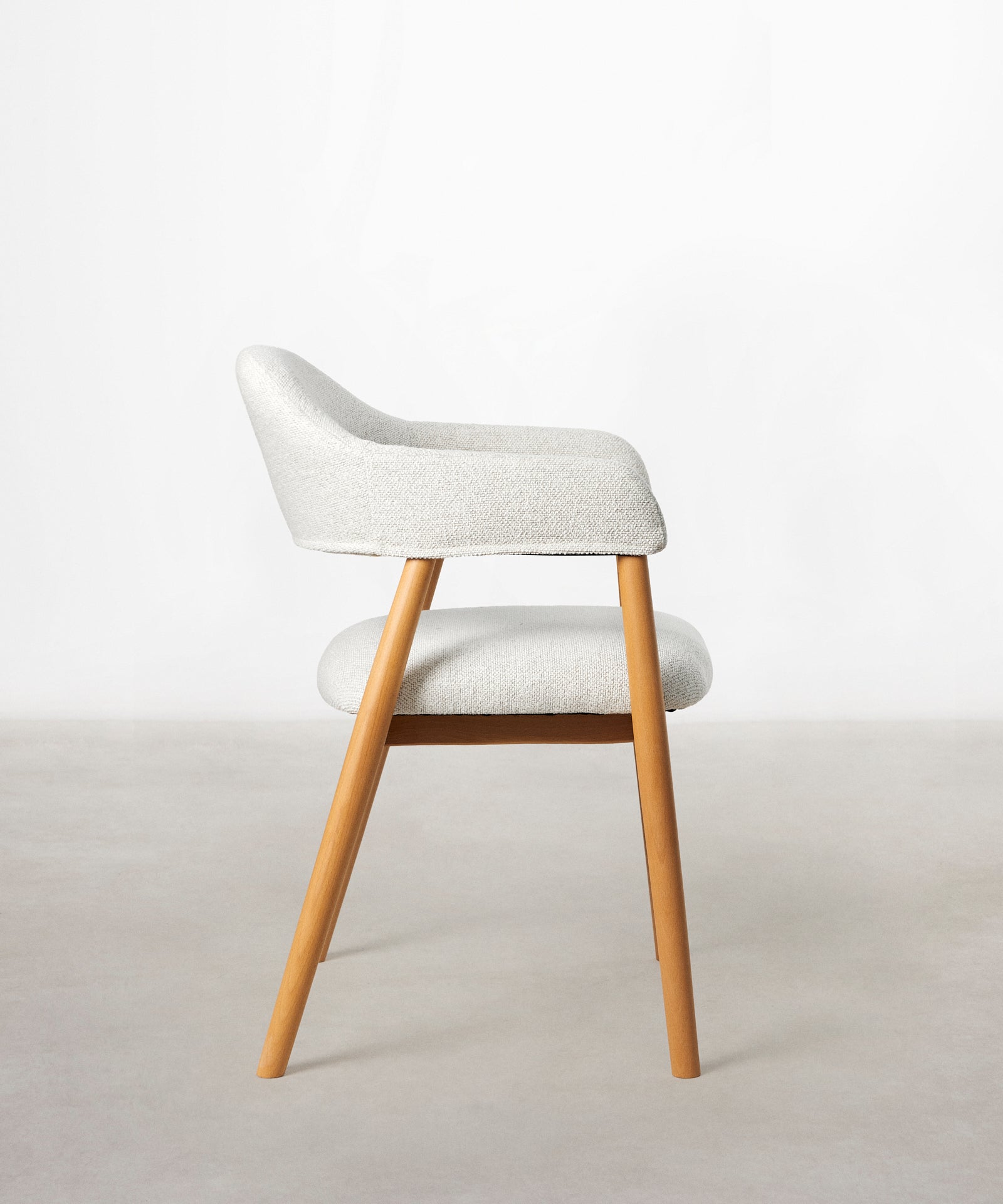 56017367957890 Silla de Comedor en Metal Tapizada Tesa Sillas Nórdicas Northdeco