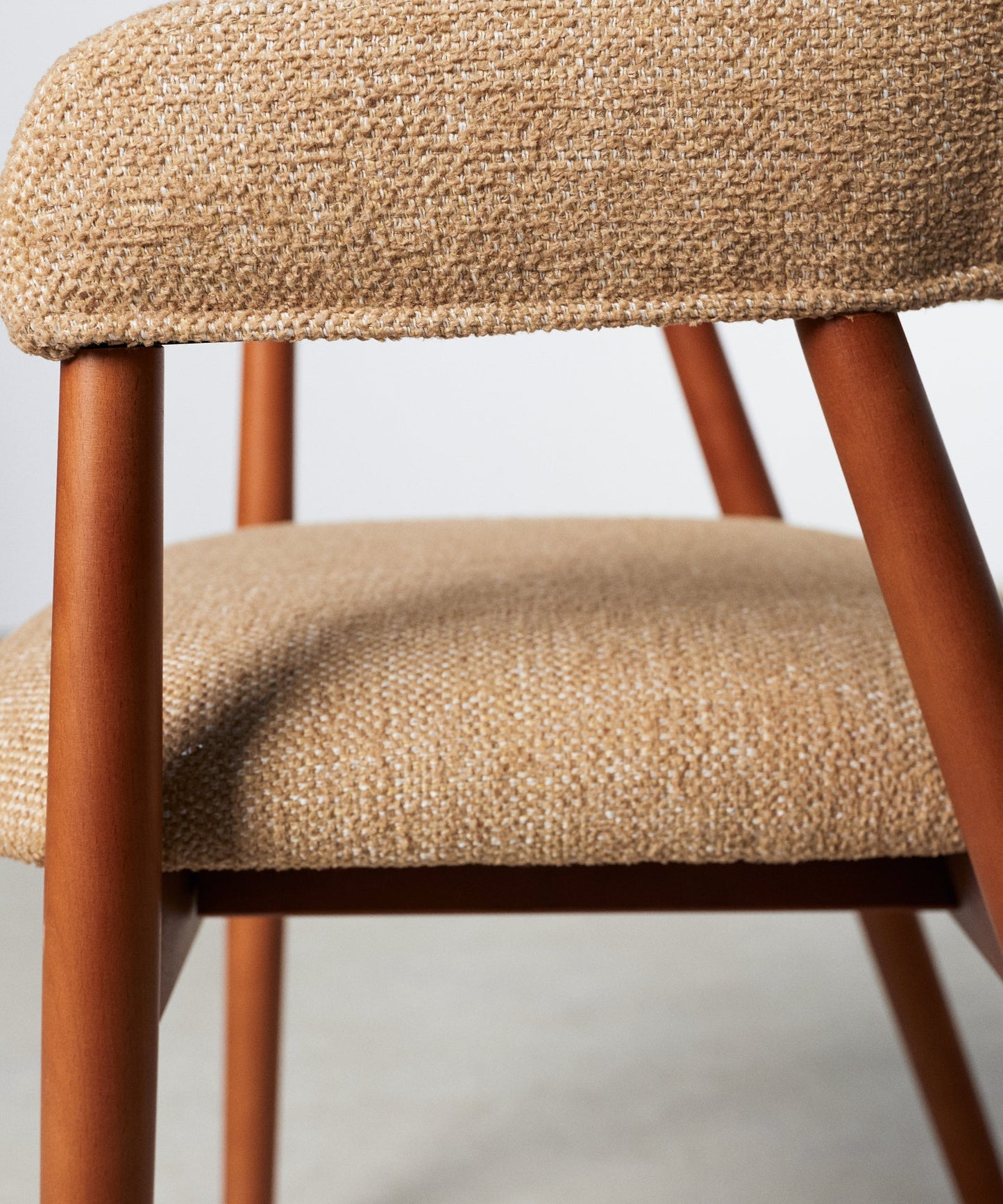 56017383588226 Silla de Comedor en Metal Tapizada Tesa Sillas Nórdicas Northdeco