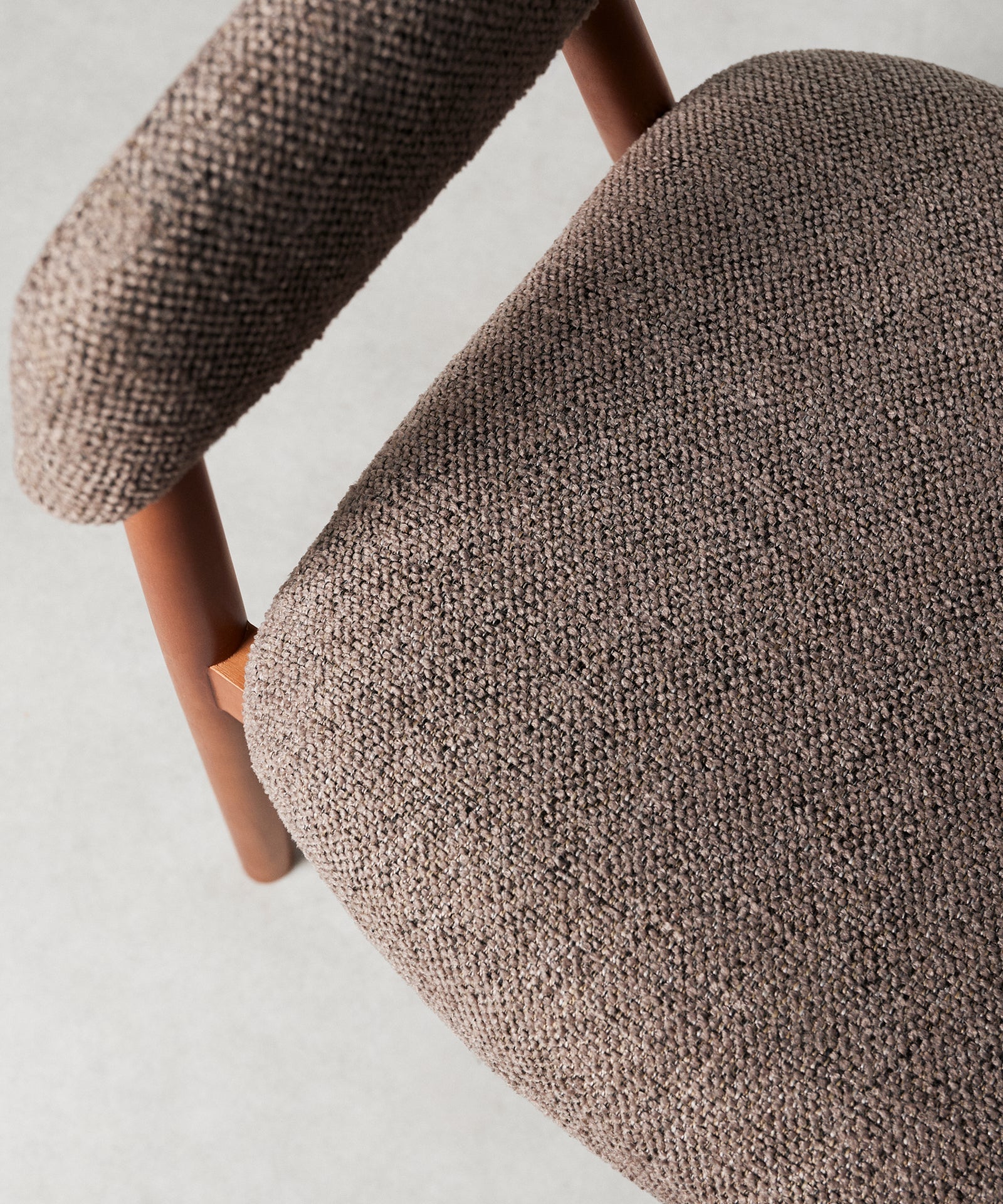 56017383522690 Silla de Comedor en Metal Tapizada Tesa Sillas Nórdicas Northdeco