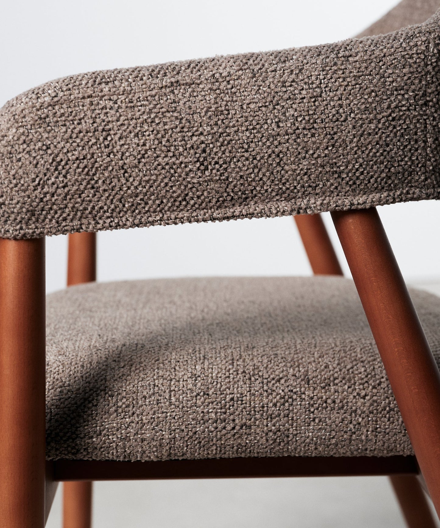 56017383522690 Silla de Comedor en Metal Tapizada Tesa Sillas Nórdicas Northdeco