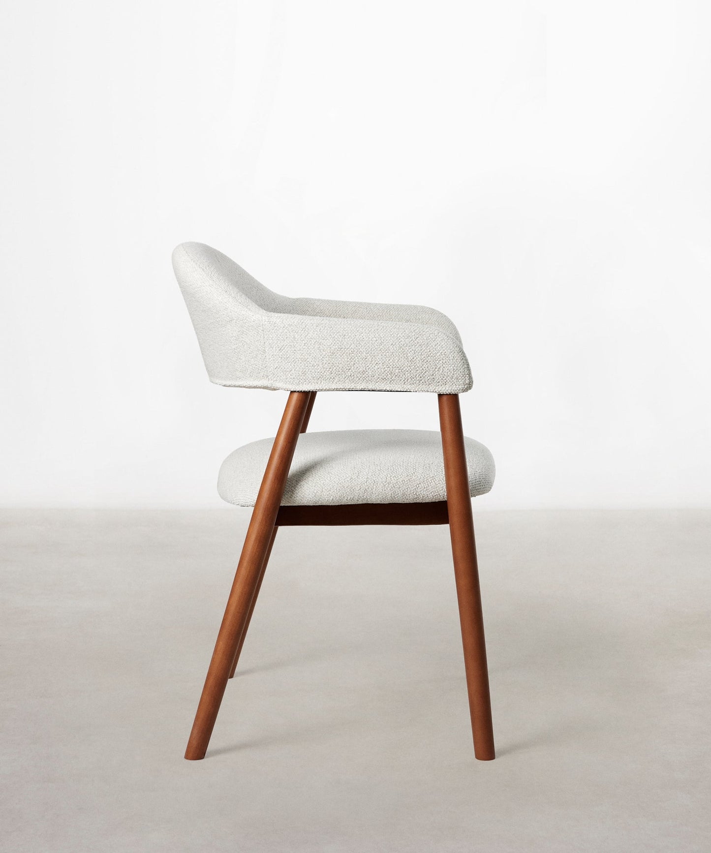 56017383457154 Silla de Comedor en Metal Tapizada Tesa Sillas Nórdicas Northdeco