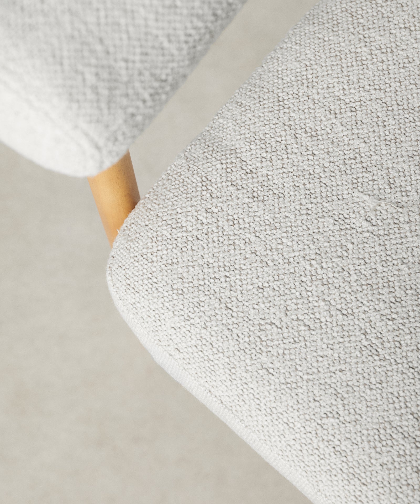 55965614440834 Silla de Comedor en Madera y Tapizada Sparks Sillas Nórdicas Northdeco