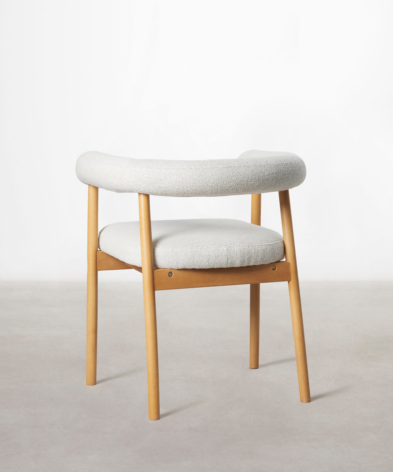 55965614440834 Silla de Comedor en Madera y Tapizada Sparks Sillas Nórdicas Northdeco