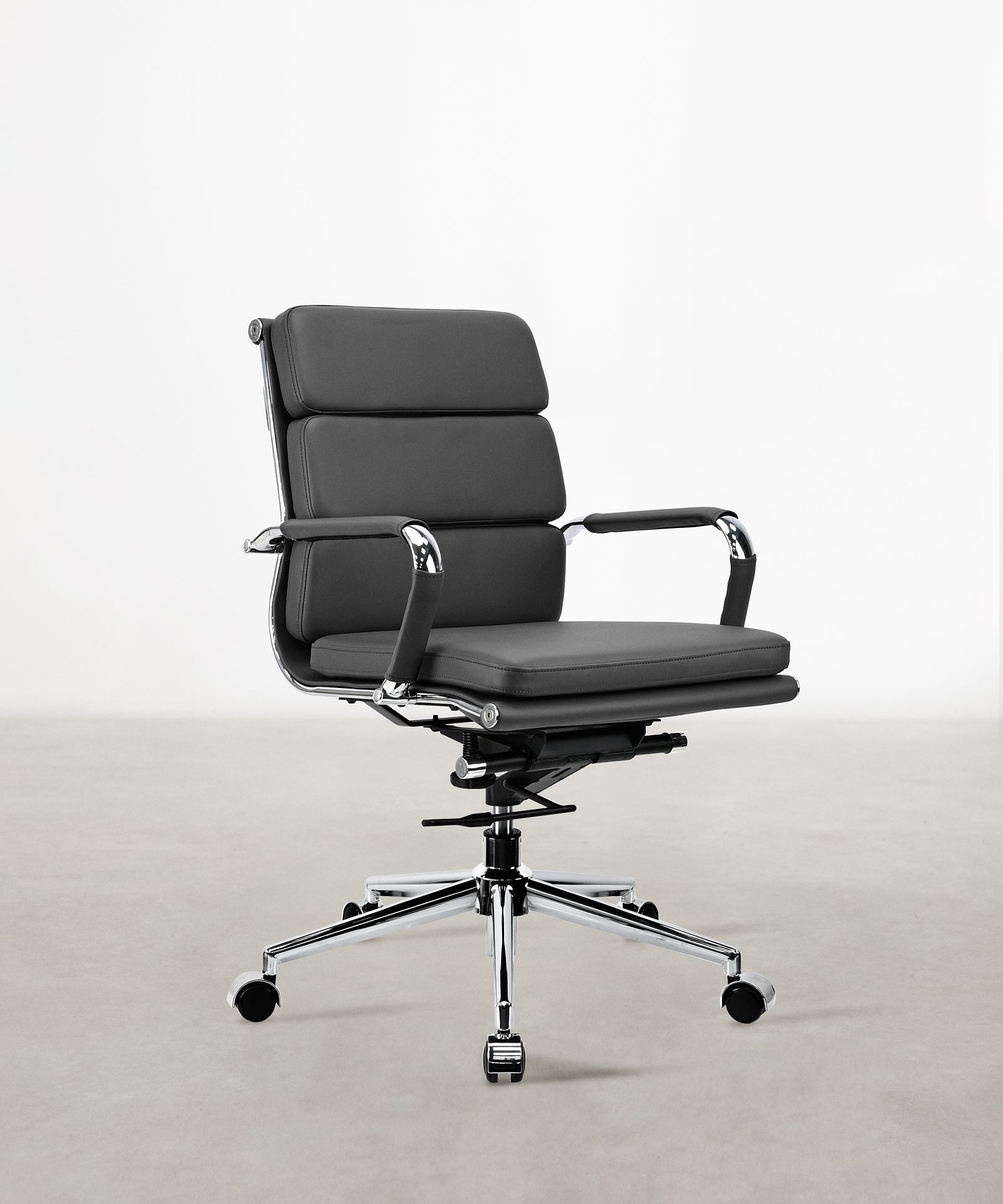 55814729695618 Silla de Oficina en Polipiel Low Base Adalia - Color Edition Sillas de Oficina Northdeco