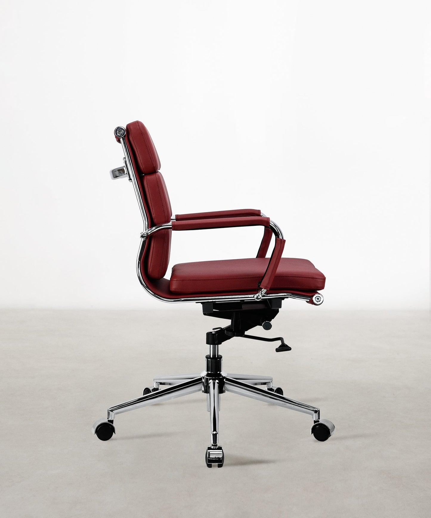 55814755418498 Silla de Oficina en Polipiel Low Base Adalia - Color Edition Sillas de Oficina Northdeco