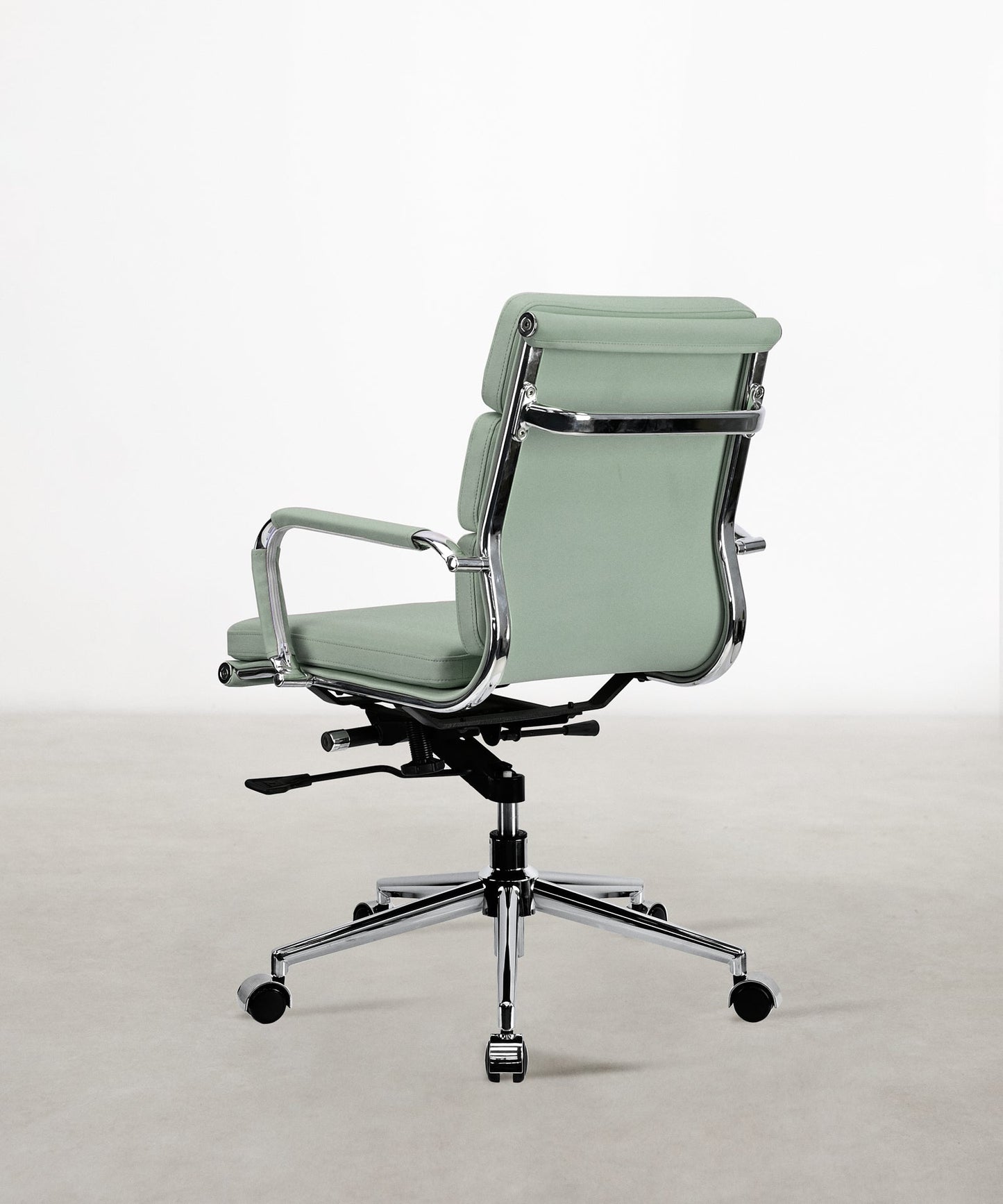 55814755287426 Silla de Oficina en Polipiel Low Base Adalia - Color Edition Sillas de Oficina Northdeco