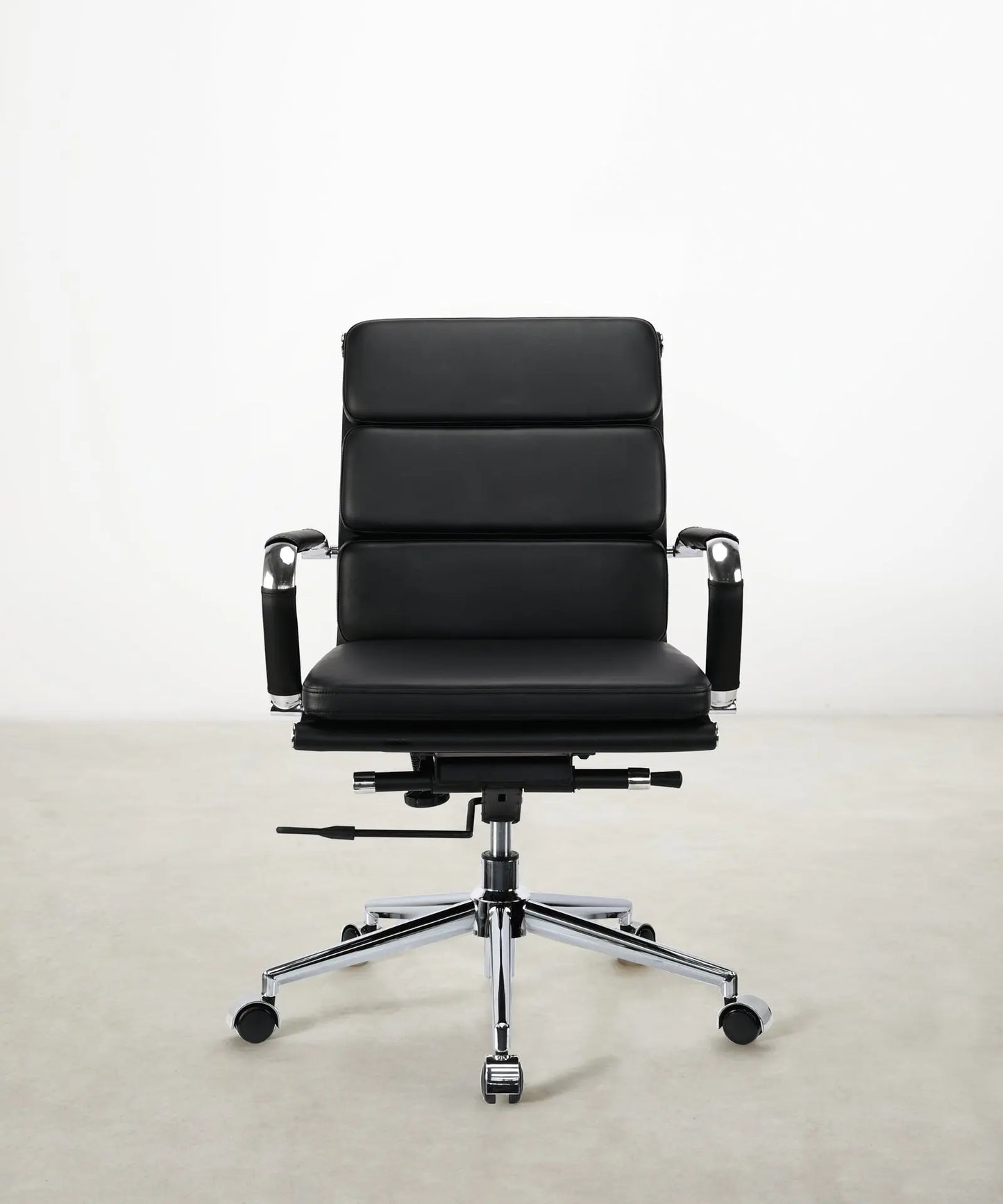 55576879202690 Silla de Oficina en Polipiel Low Base Adalia Sillas de Oficina Northdeco