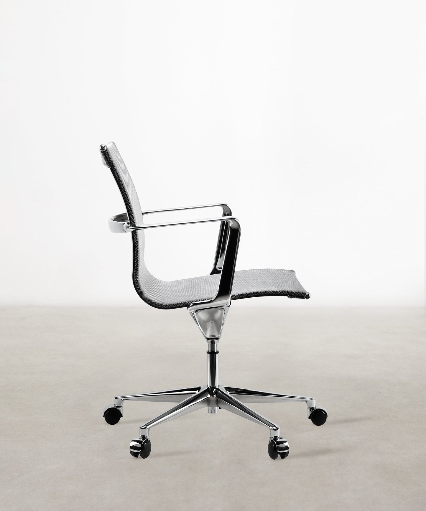 55855794749826 Silla de Oficina en Malla Low Base Forbes Sillas de Oficina Northdeco