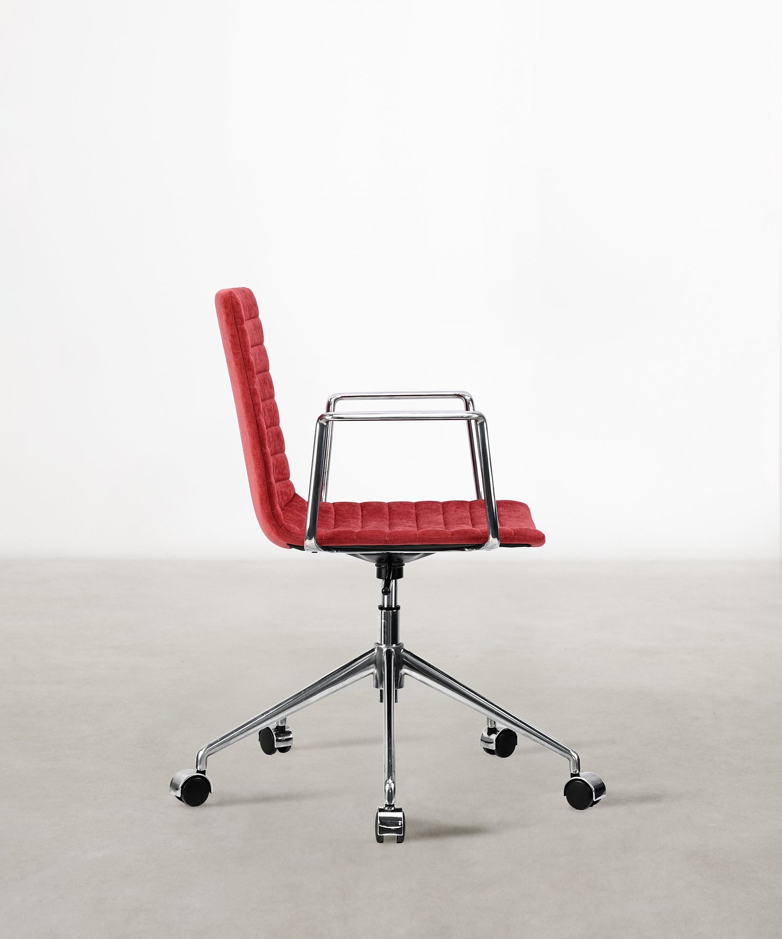 55919771976066 Silla de Escritorio Tapizada y Ajustable Jamie - Black Edition Sillas de Oficina Northdeco