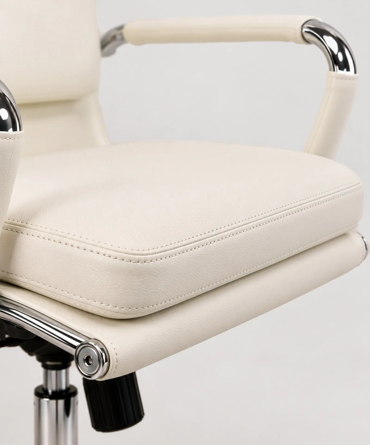 56909945700738 Silla de Oficina en Polipiel Low Back Jackson Sillas de Oficina Northdeco