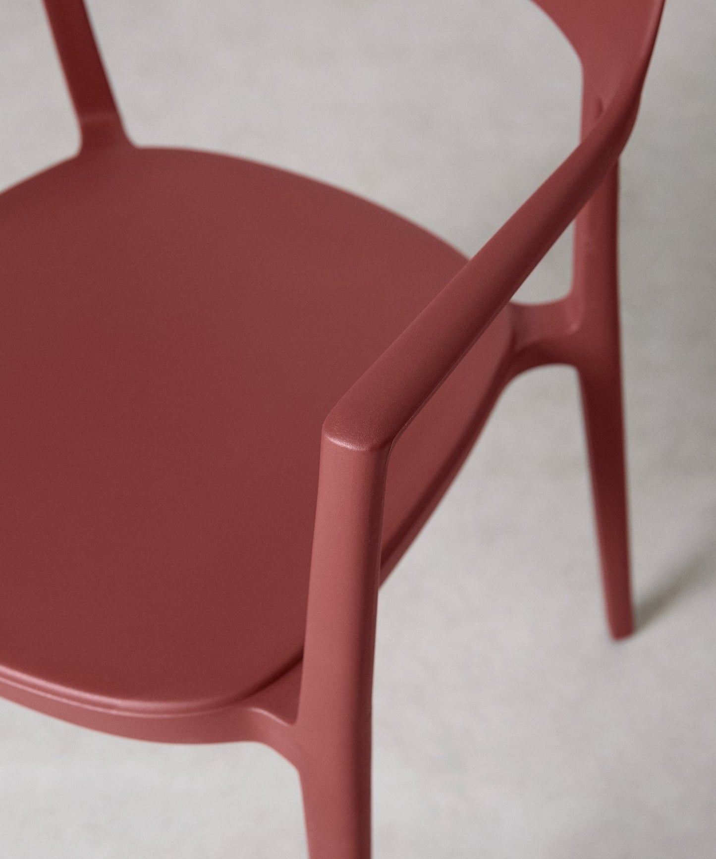 56456419836290 Silla de Polipropileno con Reposabrazos Naomi Sillas de Plástico Northdeco