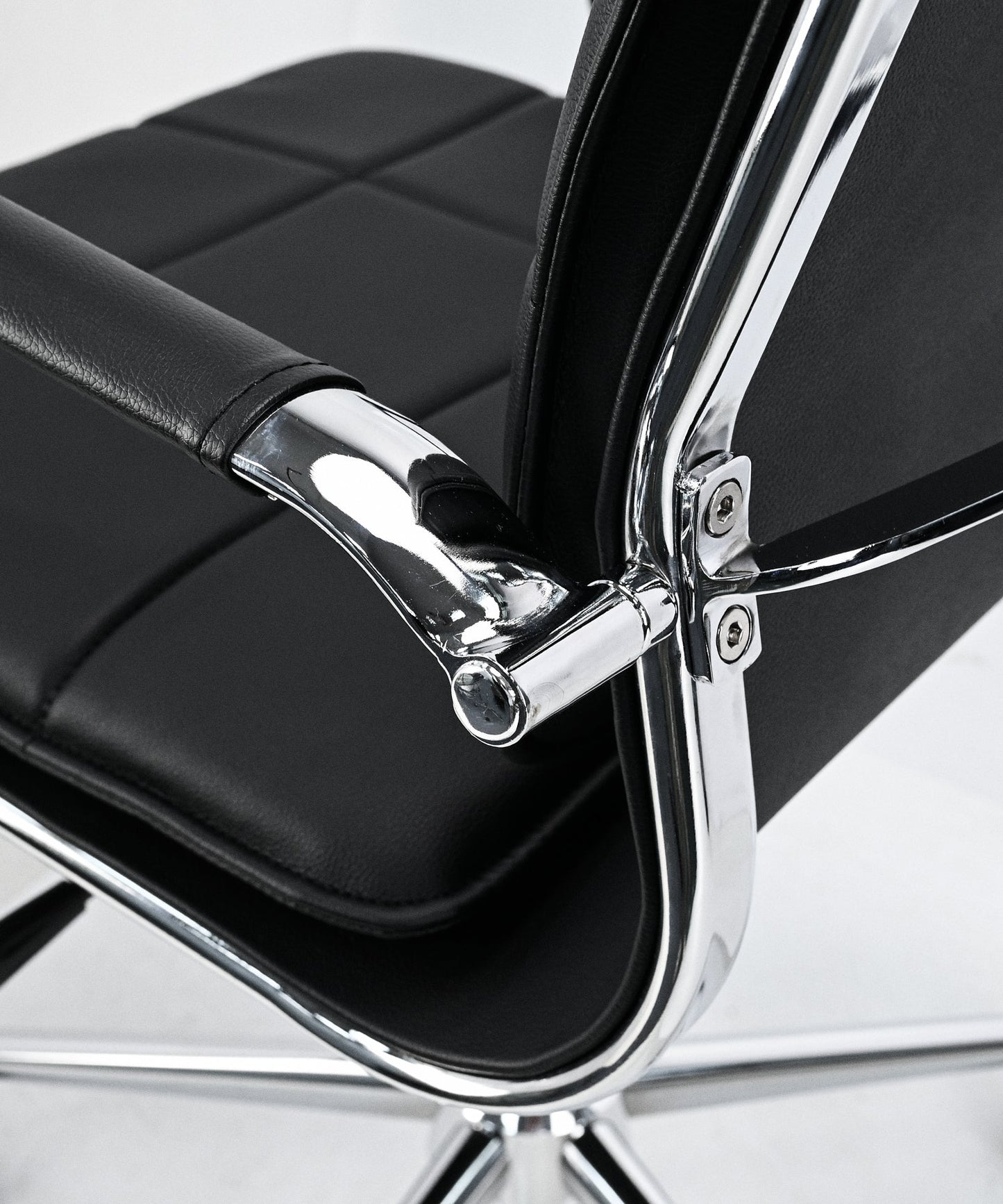 56017503158658 Silla de Oficina en Polipiel Low Base Velvet Sillas de Oficina Northdeco