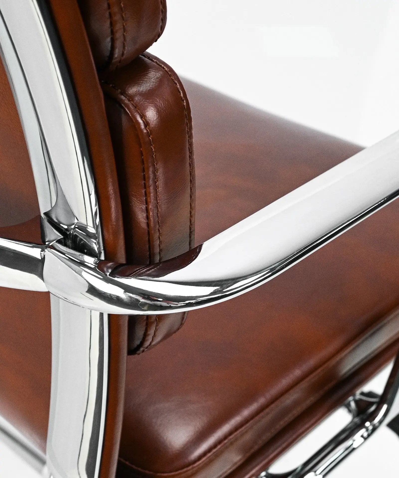 55934063444354 Silla de Oficina en Polipiel Alpha Low Back Sillas de Oficina Northdeco