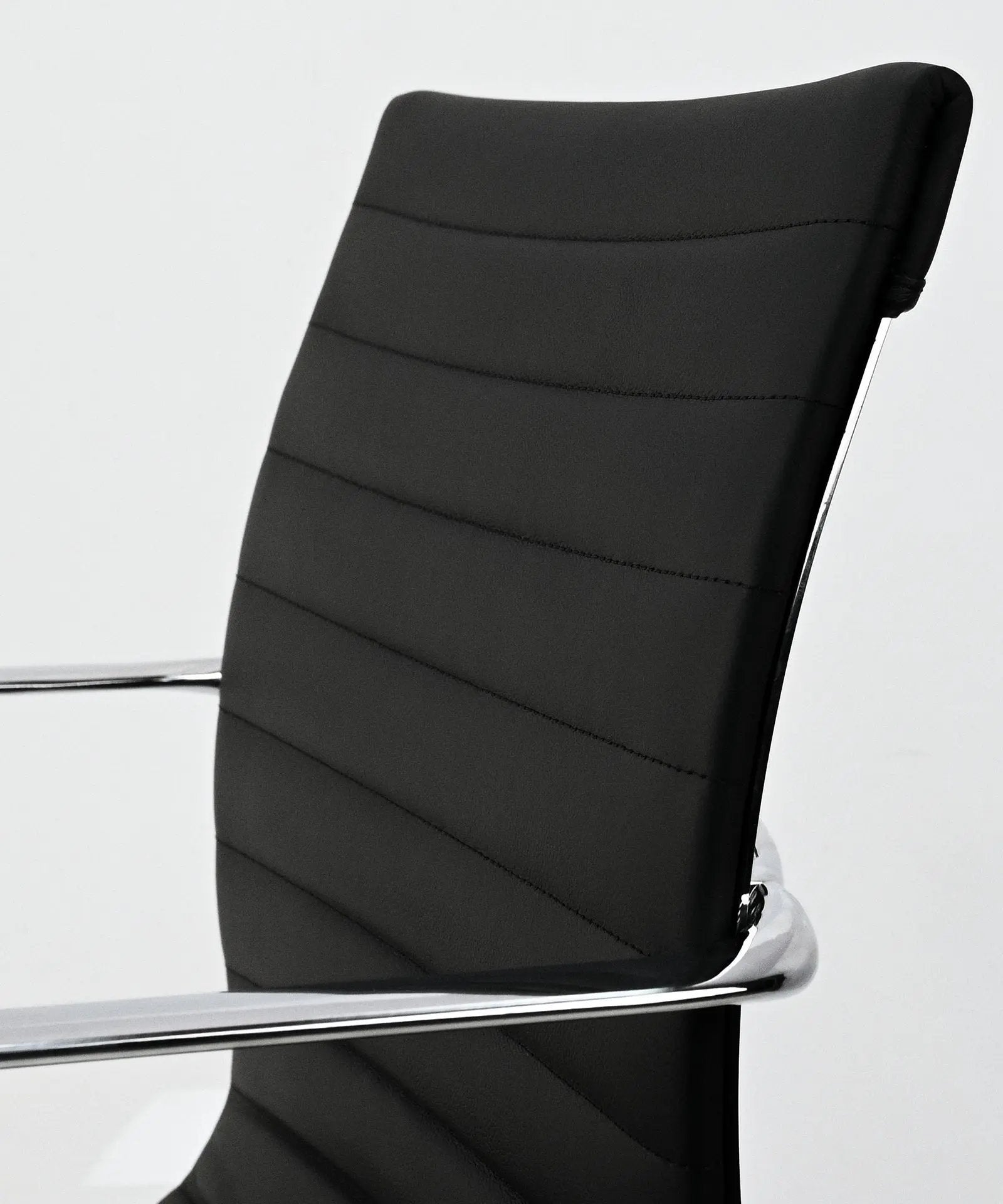 55948180586882 Silla de Oficina en Polipiel Benet Low Back Sillas de Oficina Northdeco