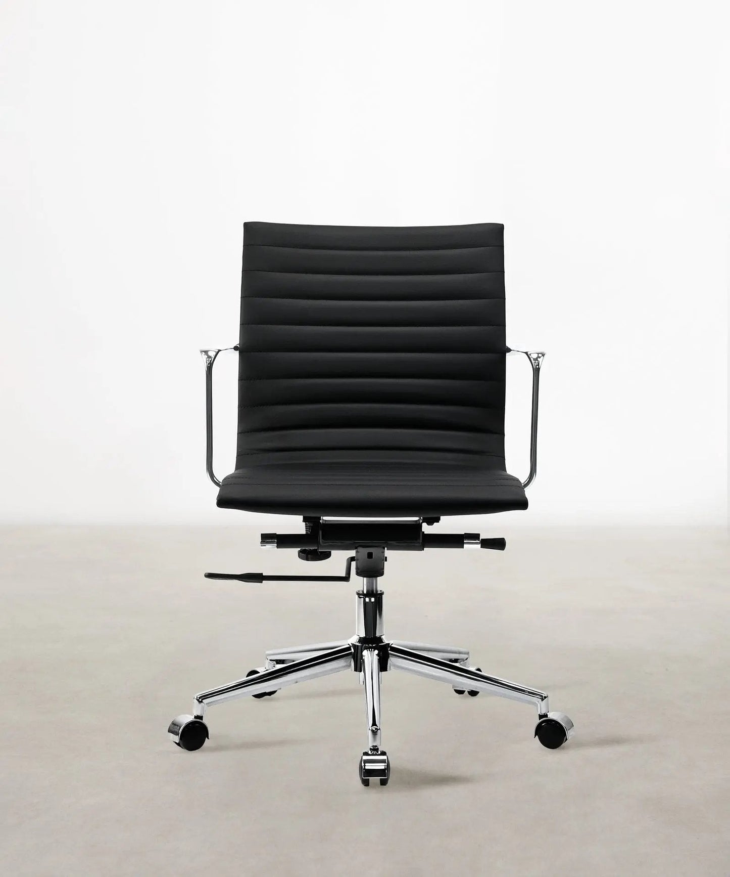 55948180586882 Silla de Oficina en Polipiel Benet Low Back Sillas de Oficina Northdeco