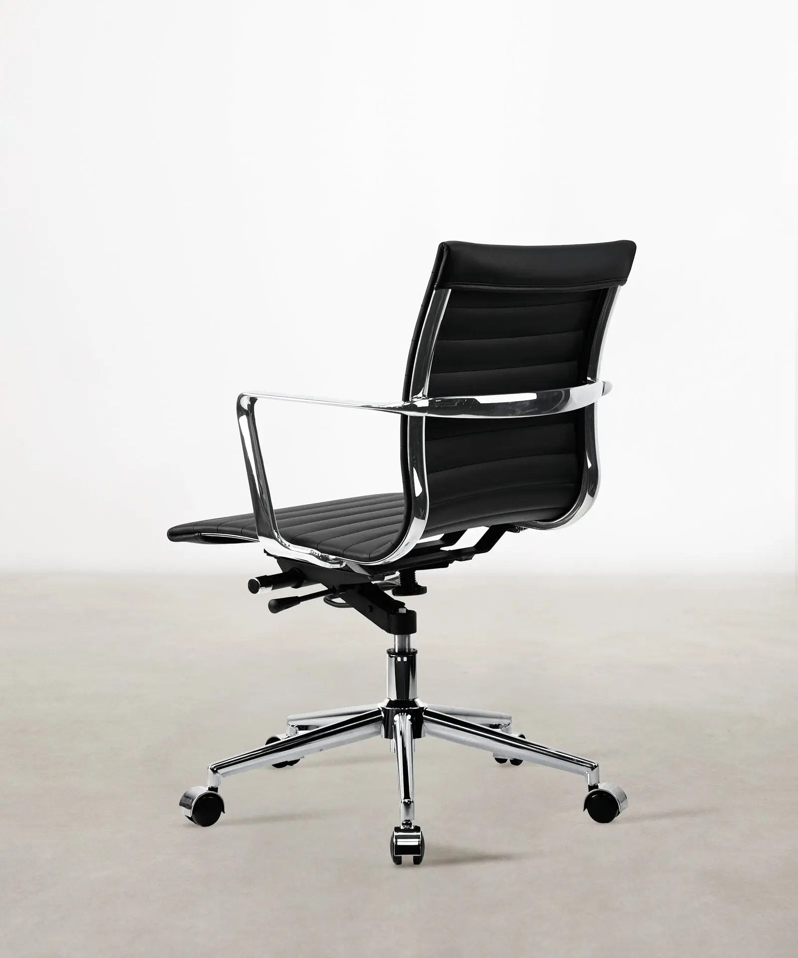 55948180586882 Silla de Oficina en Polipiel Benet Low Back Sillas de Oficina Northdeco