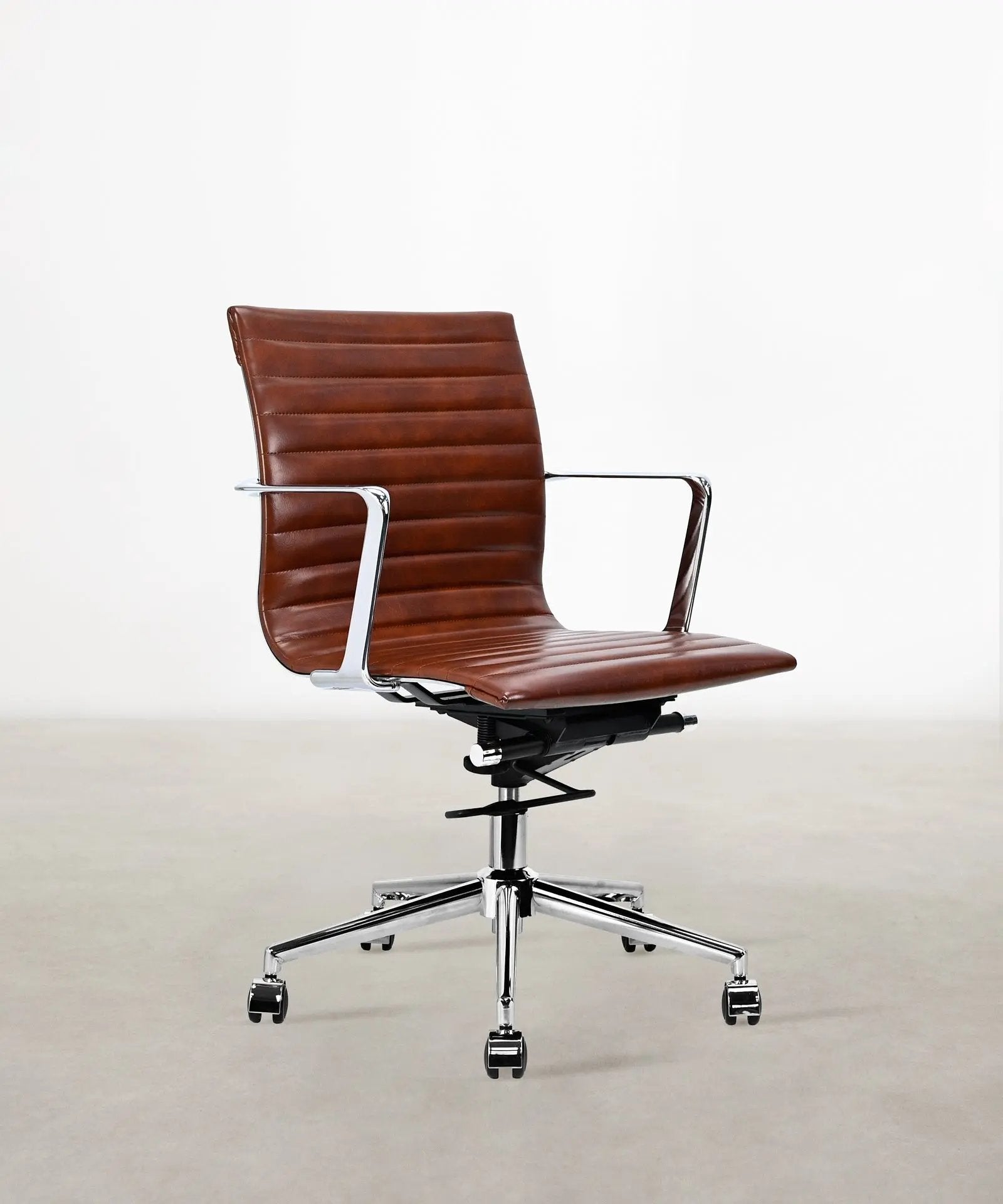 55948180619650 Silla de Oficina en Polipiel Benet Low Back Sillas de Oficina Northdeco Vintage