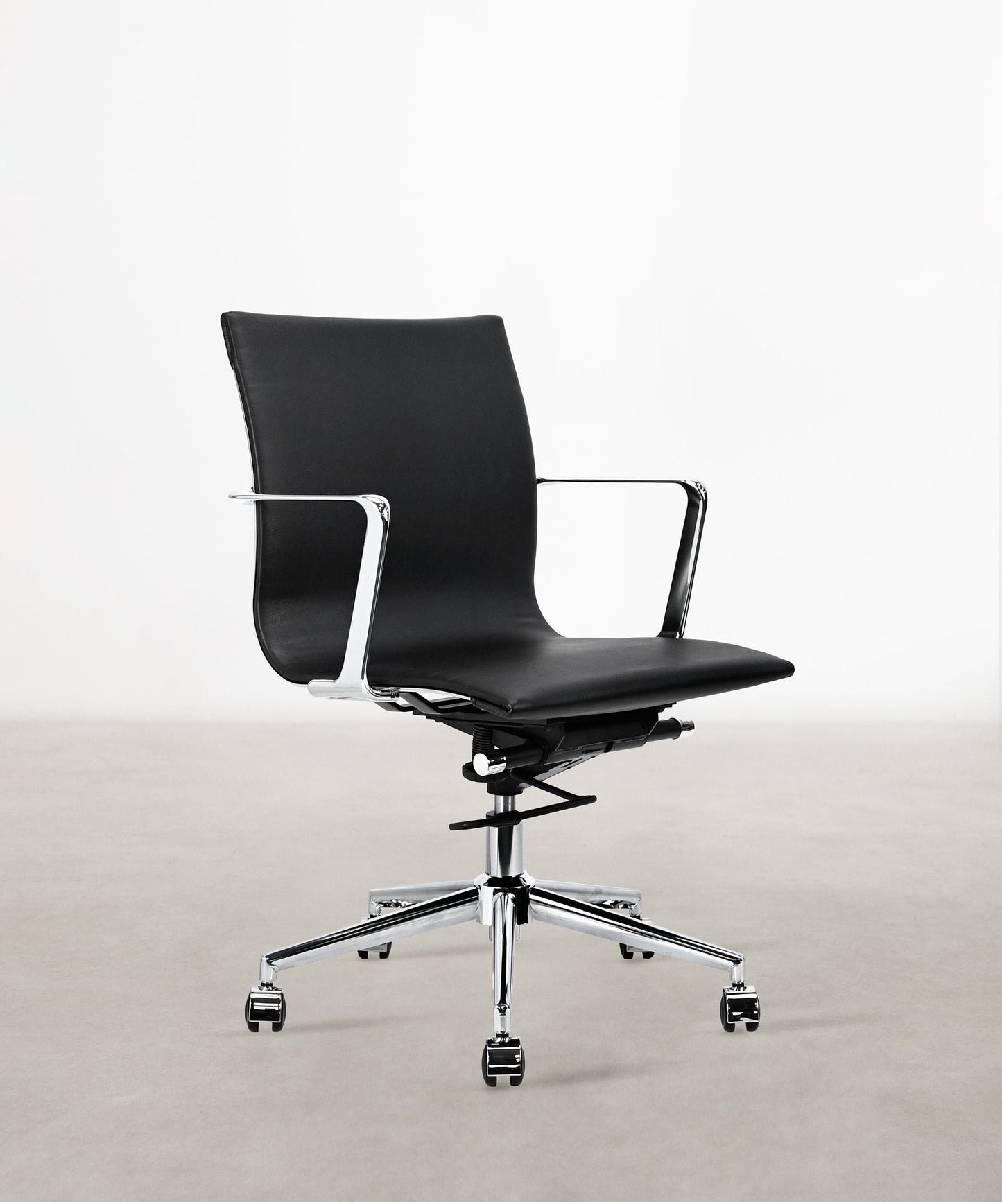 55958630039938 Silla de Oficina en Polipiel Dafne Low Back Sillas de Oficina Northdeco